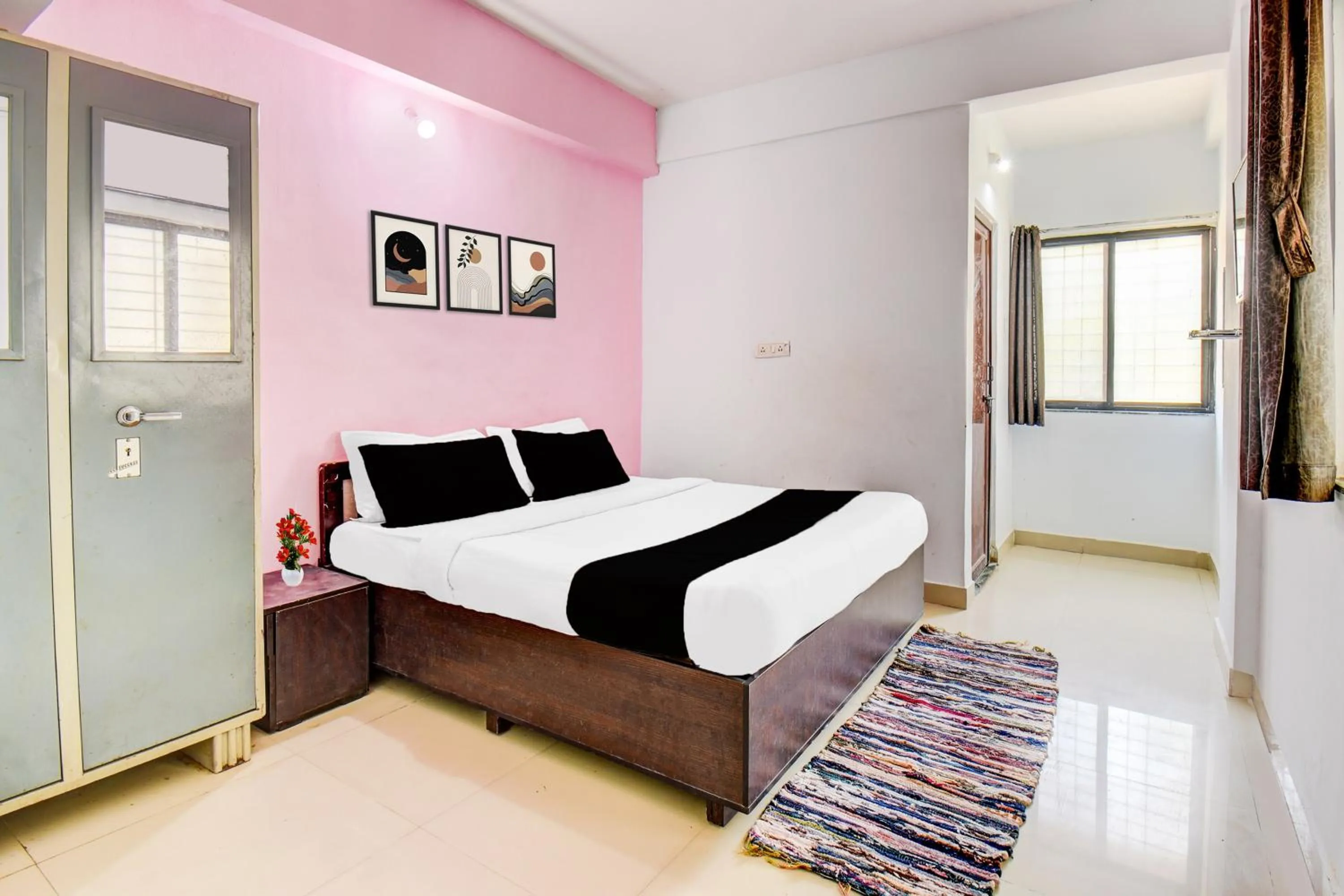 Bedroom, Bed in Hotel O Western Avenue Pune Formerly Happy Stay