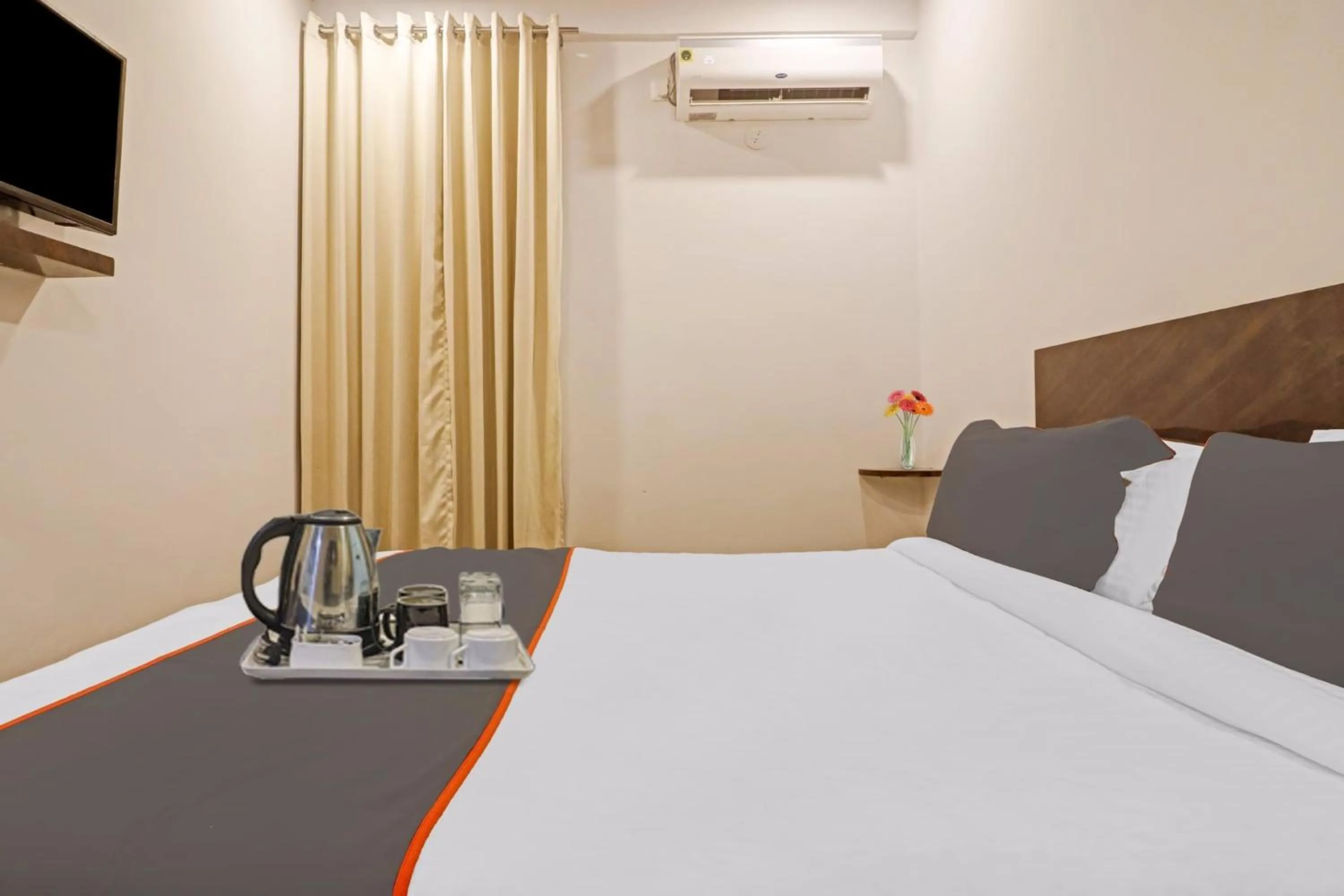 Other, Bed in Super Townhouse RCC Pristine