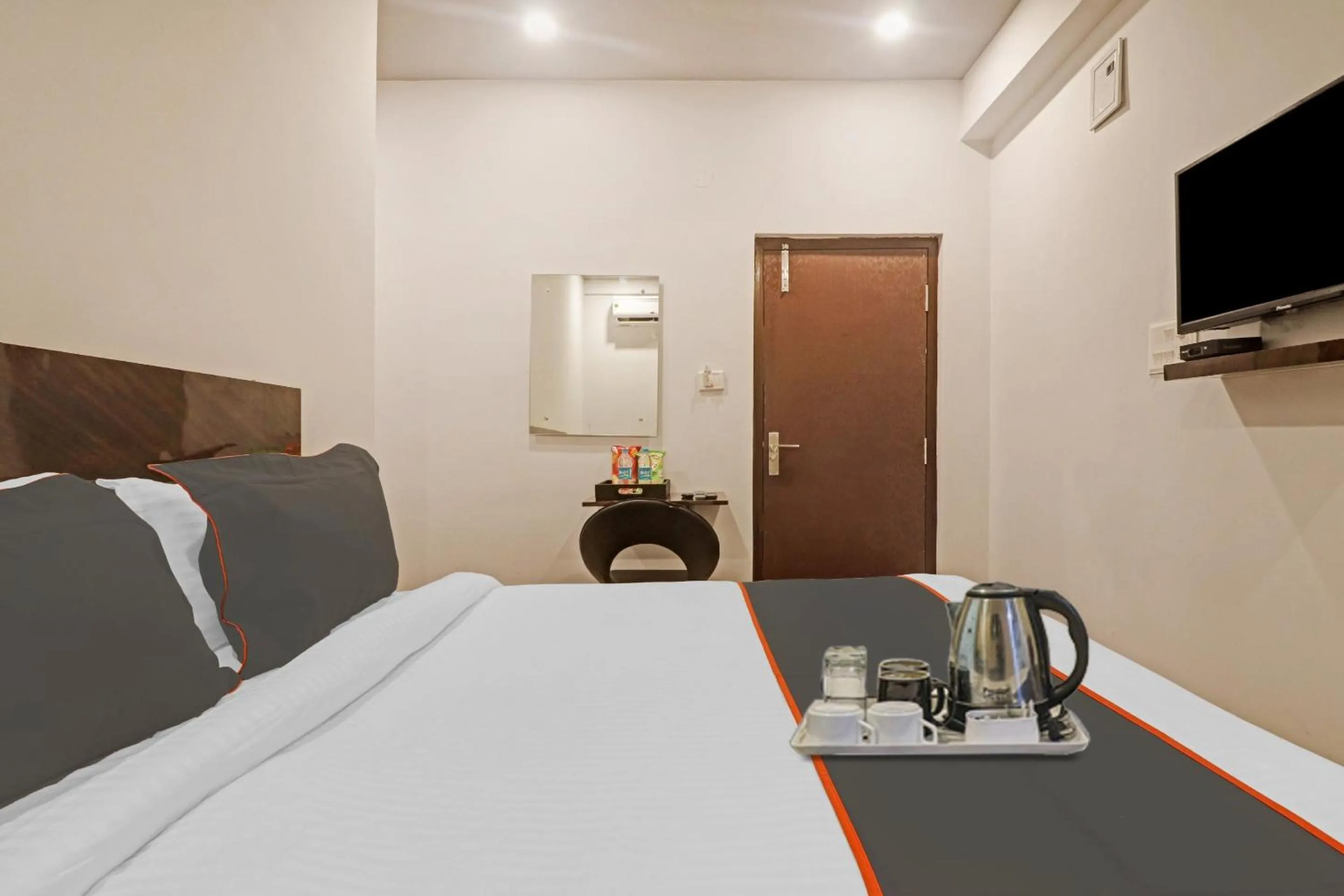 Bedroom, Bed in Super Townhouse RCC Pristine