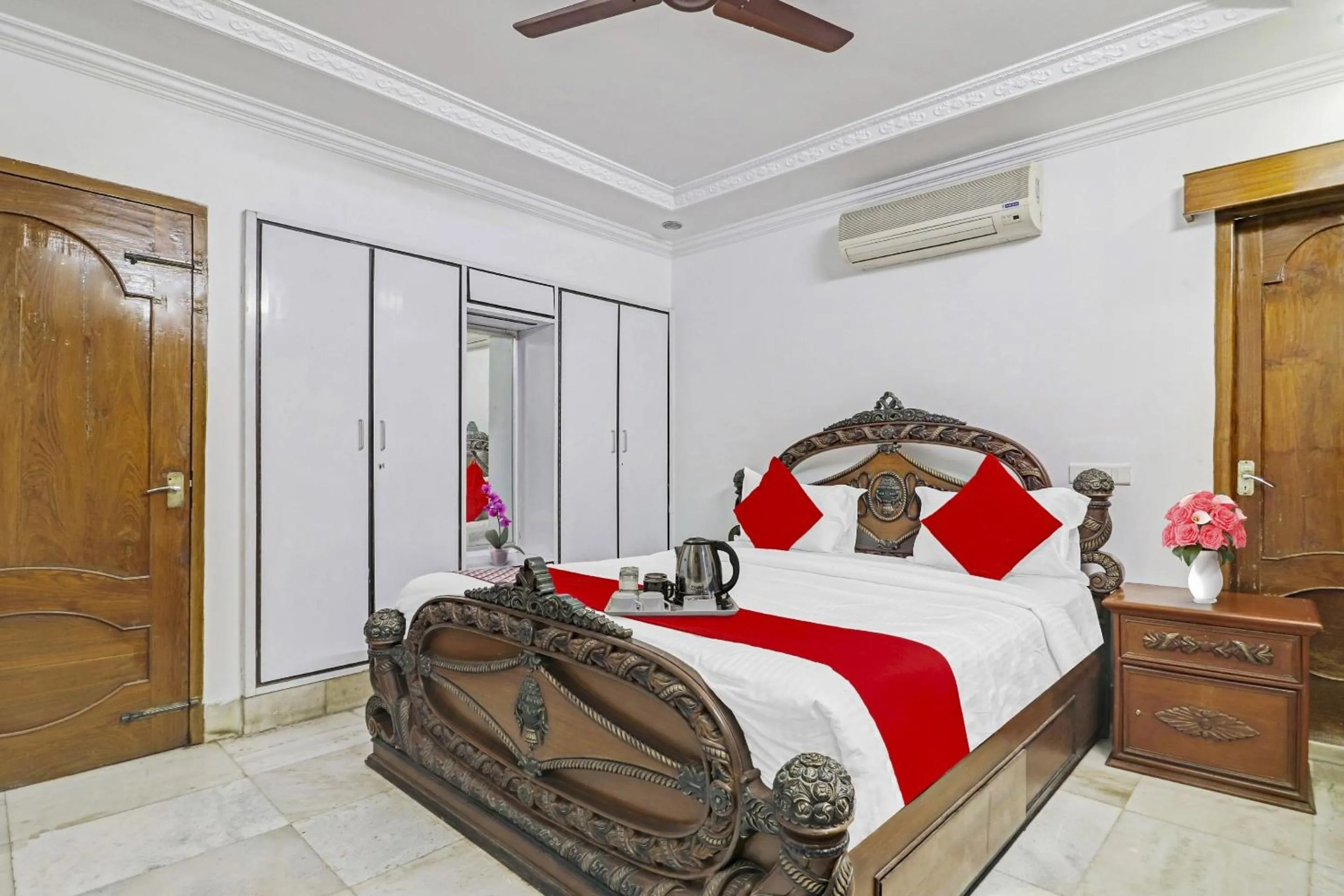 Bedroom, Bed in Super Hotel O Alpine Glow Crest