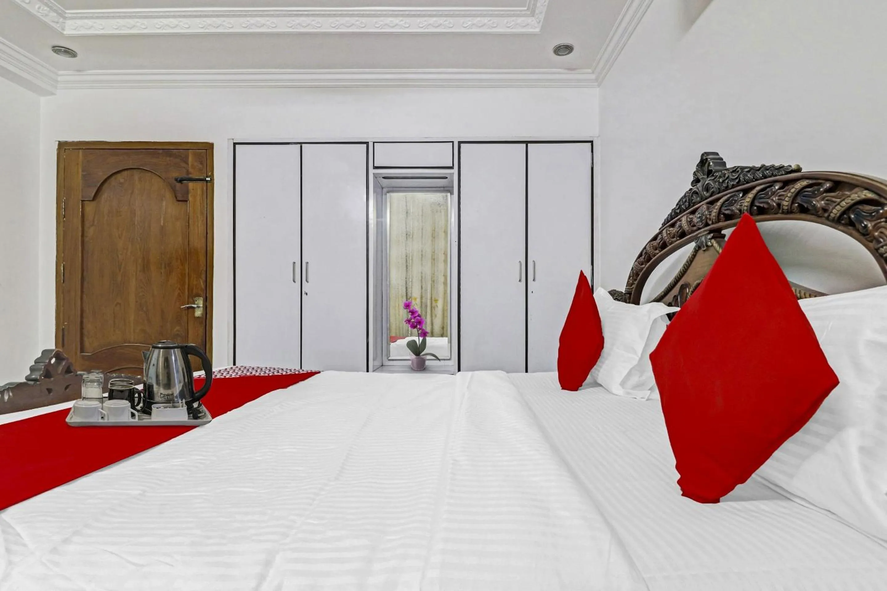 Bedroom, Bed in Super Hotel O Alpine Glow Crest