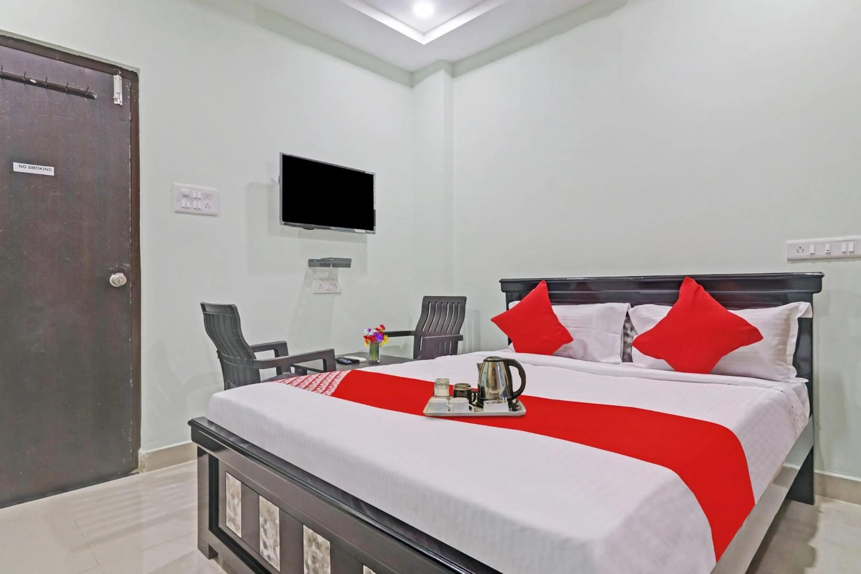 Bedroom, Bed in Hotel O Hanuma Residency