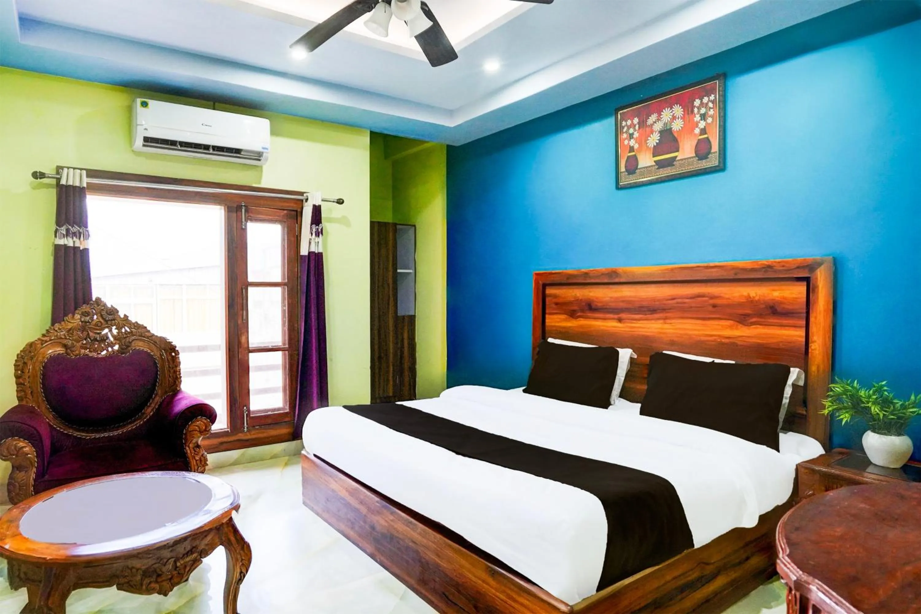 Bedroom, Bed in Hotel O Balaknath Temple Road Tapovan