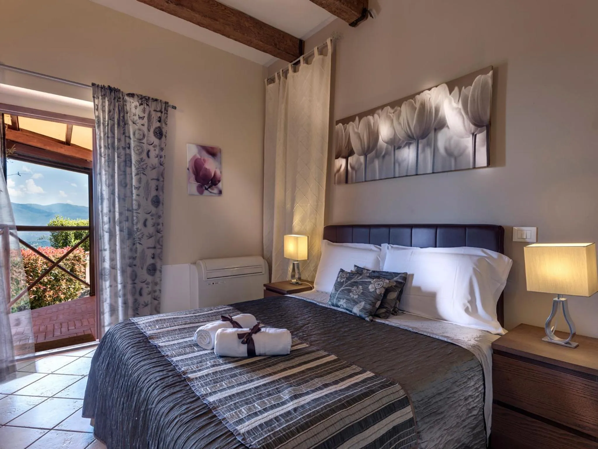 Bedroom, Bed in Amoliv