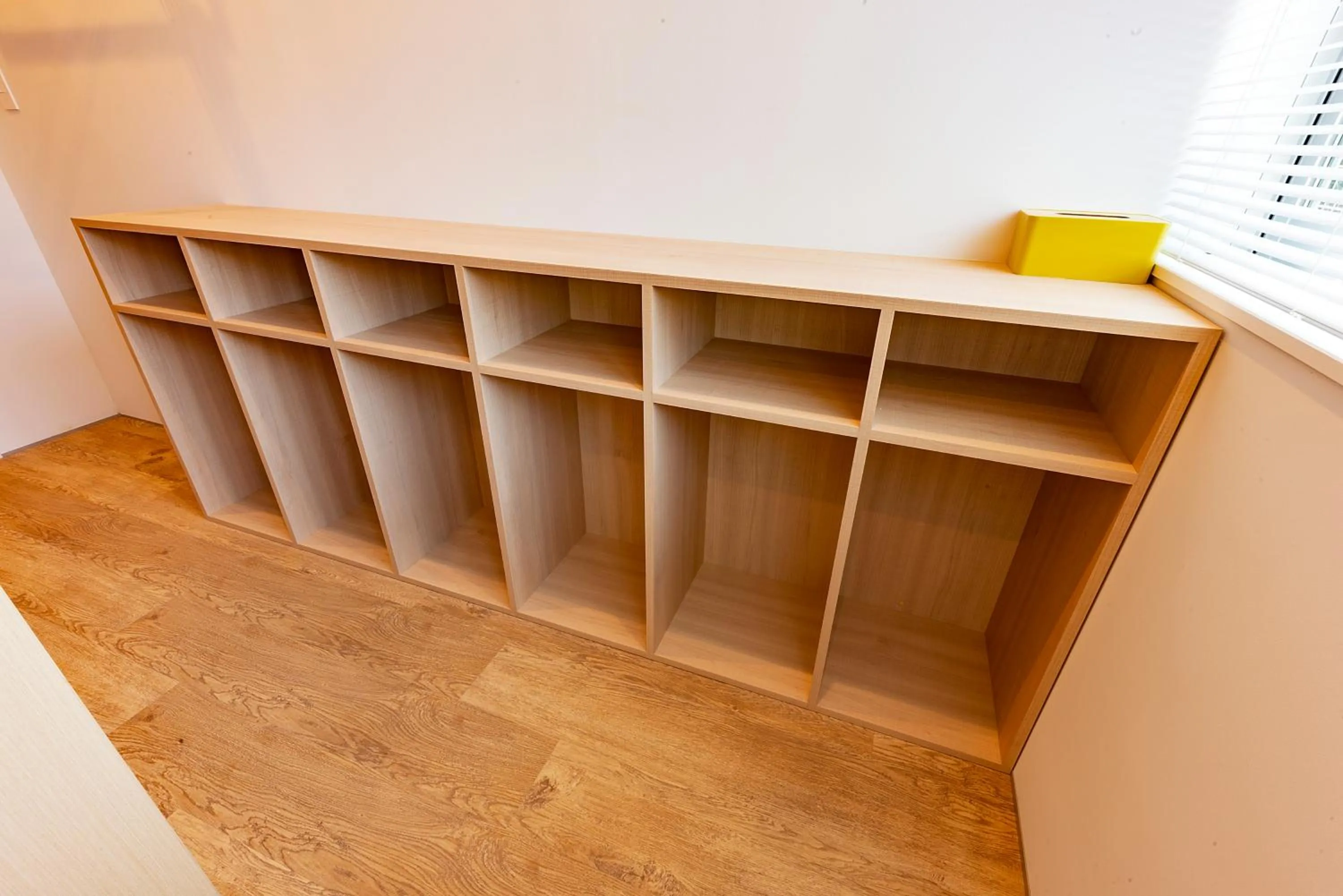 microwave in plat hostel keikyu kamakura wave