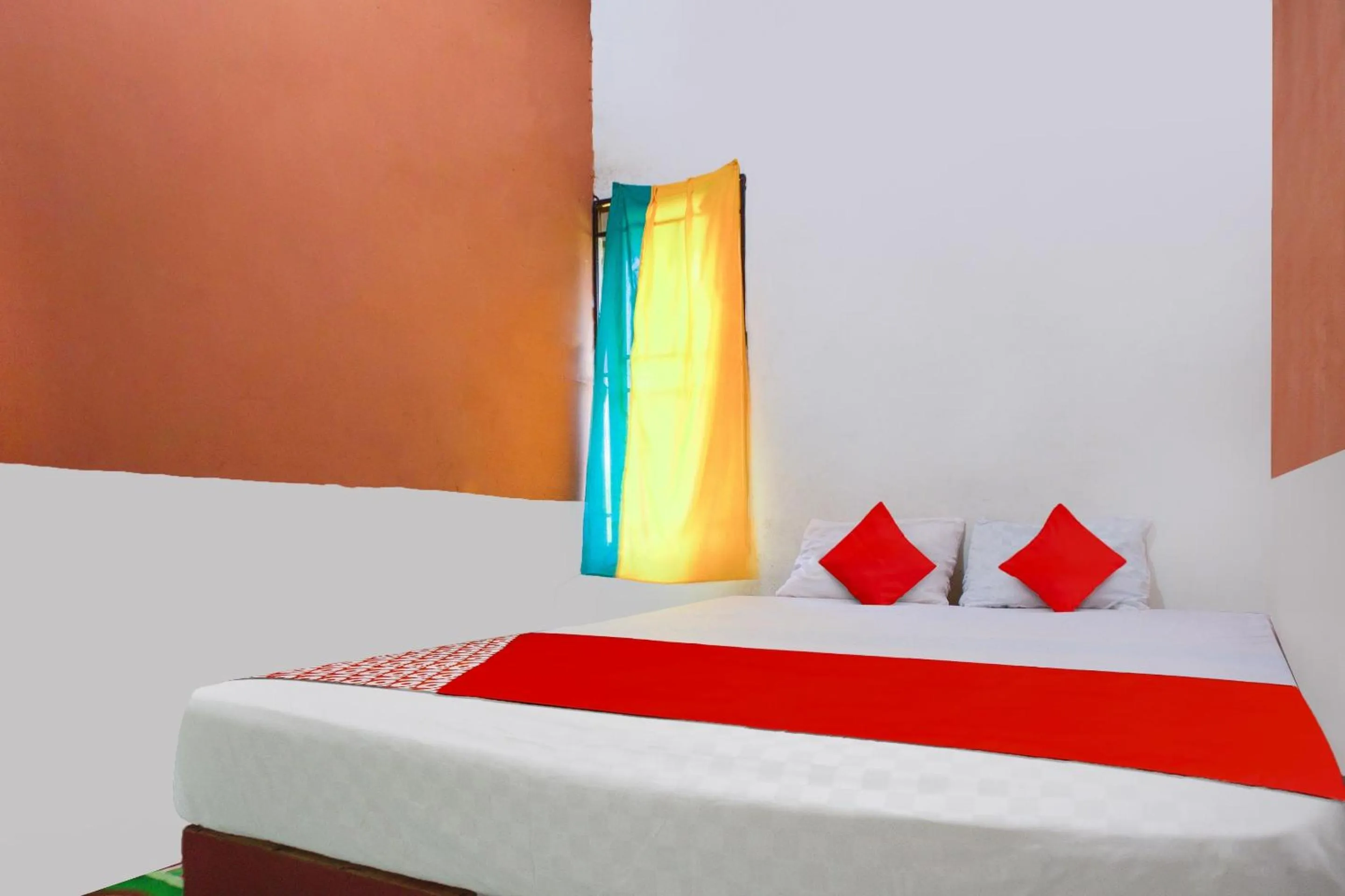 Bedroom, Bed in OYO 91051 Penginapan Pondok Ratu 354