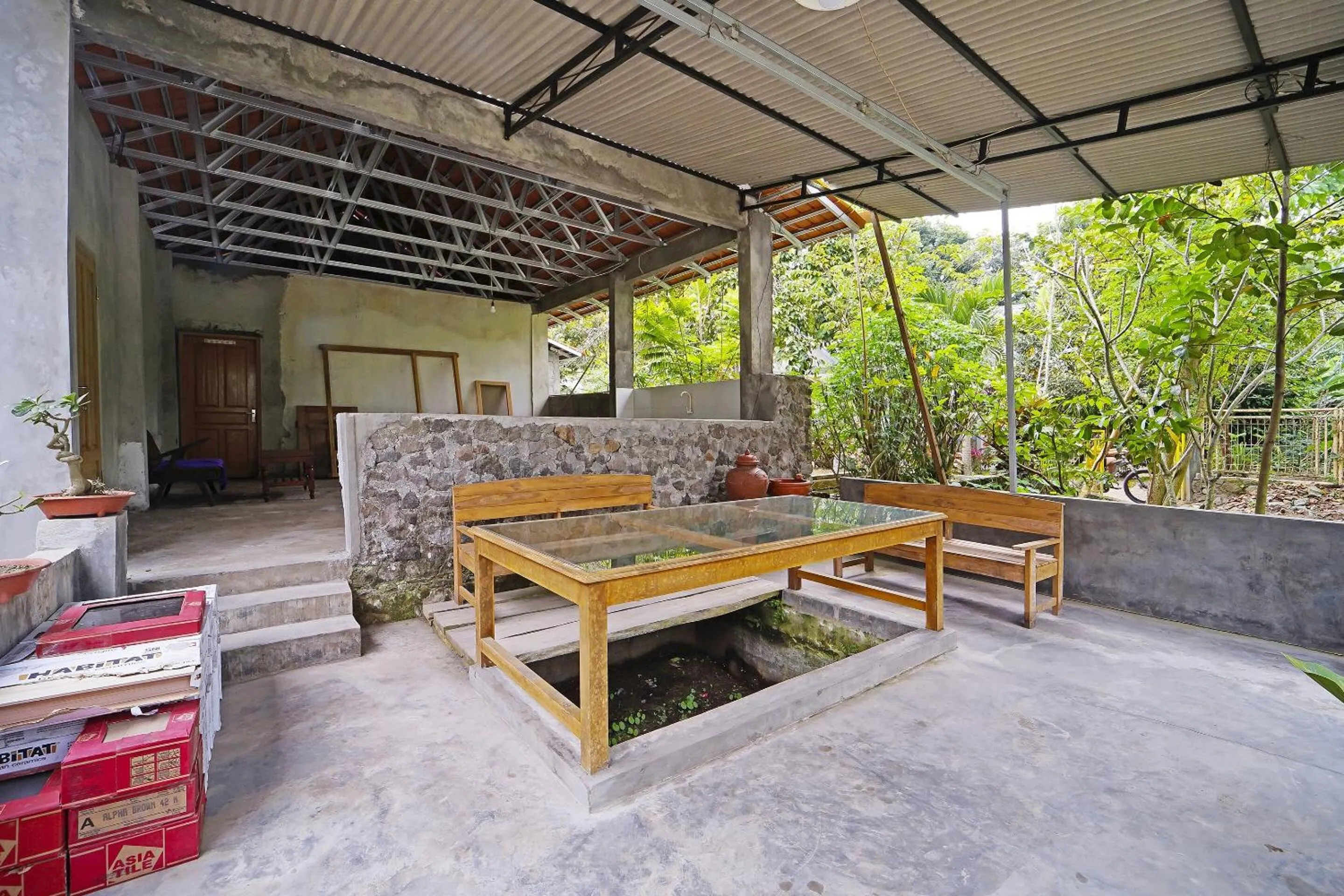 Lobby or reception in Hotel O Griya Estu Wening