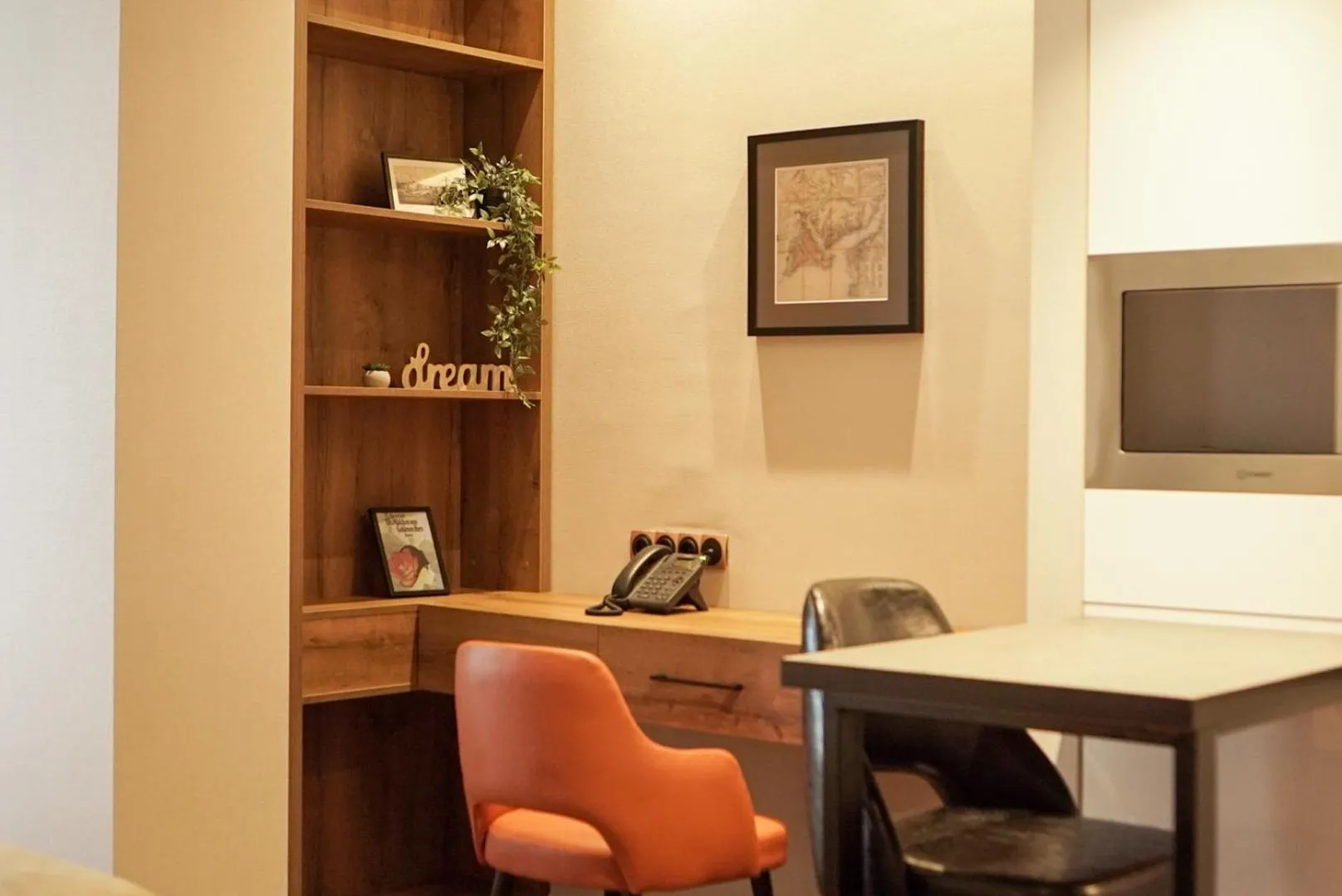 Seating area in Golden Horn Apart Hotel