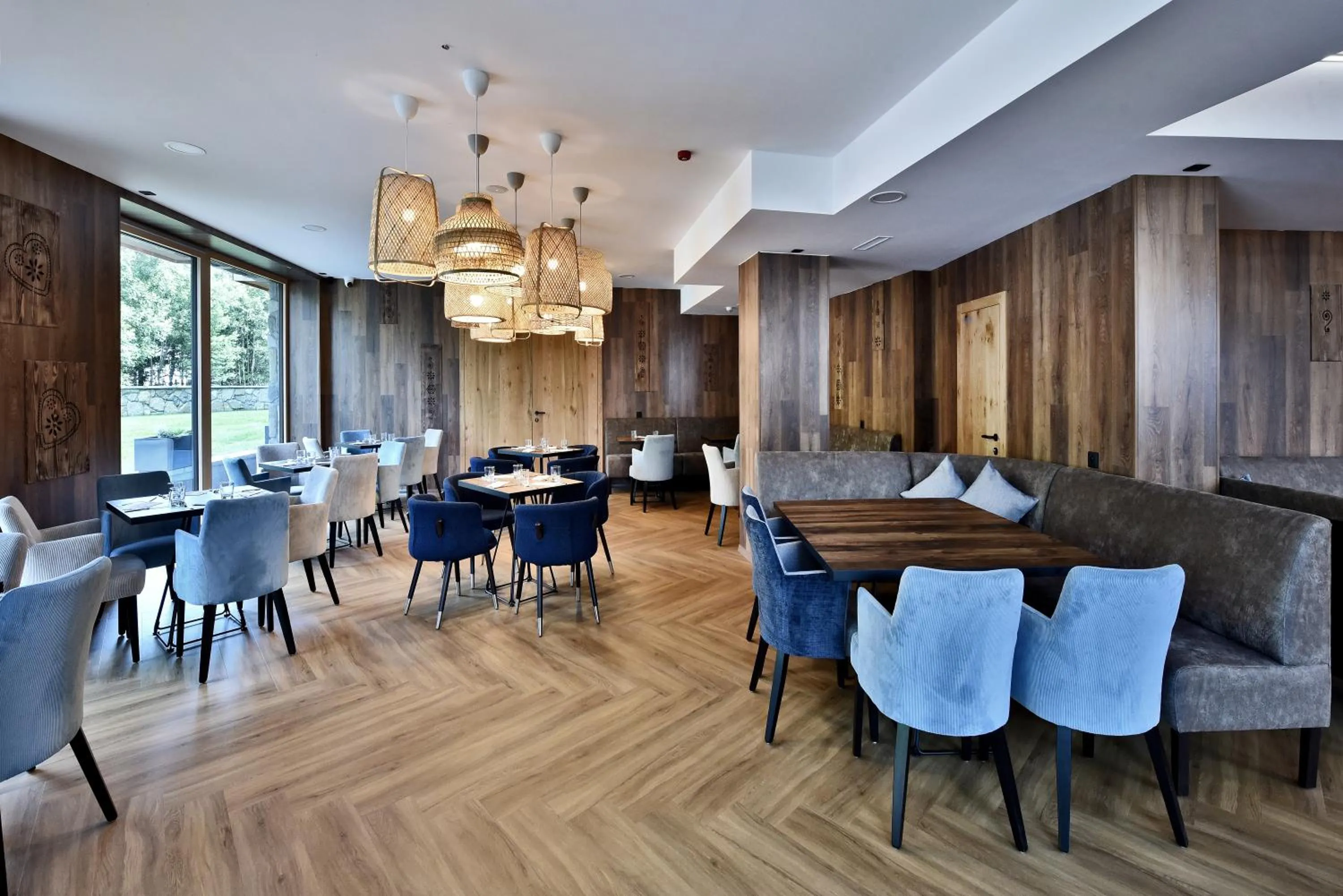 Restaurant/places to eat in APLEND Hotel Ovruč