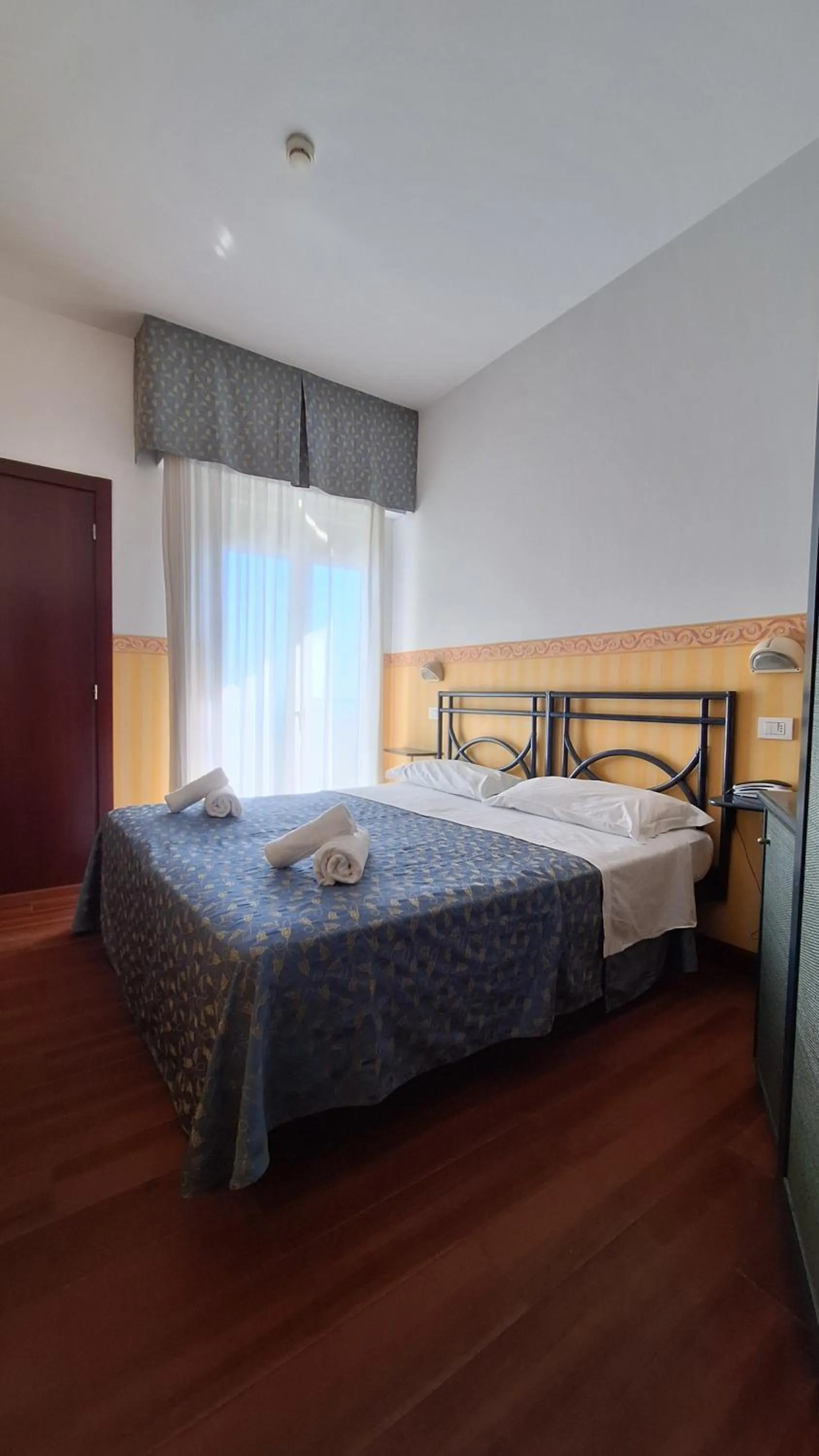 Bed in Hotel Regina Fronte Mare