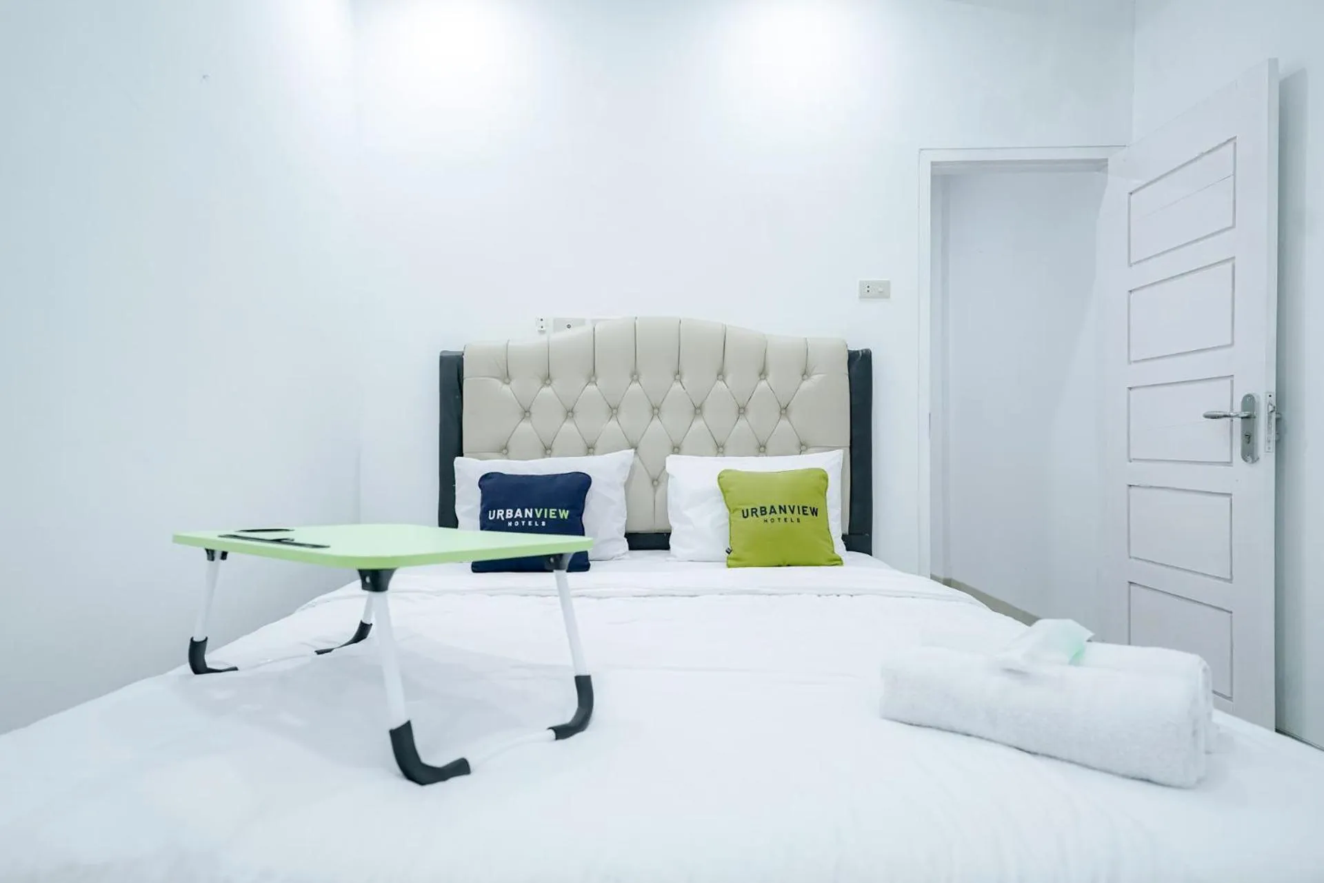 Bedroom, Bed in Urbanview Hotel Pondok Indah Pringsewu By RedDoorz