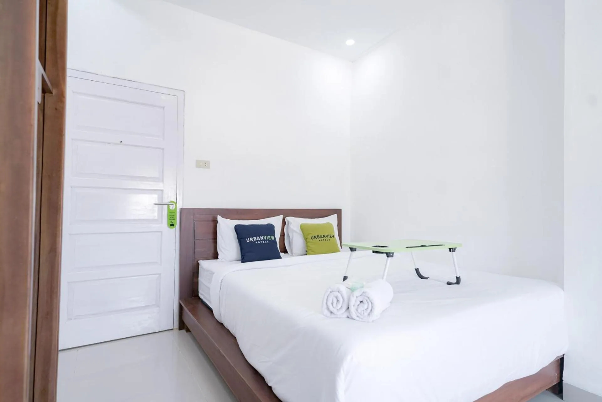 Photo of the whole room, Bed in Urbanview Hotel Pondok Indah Pringsewu By RedDoorz
