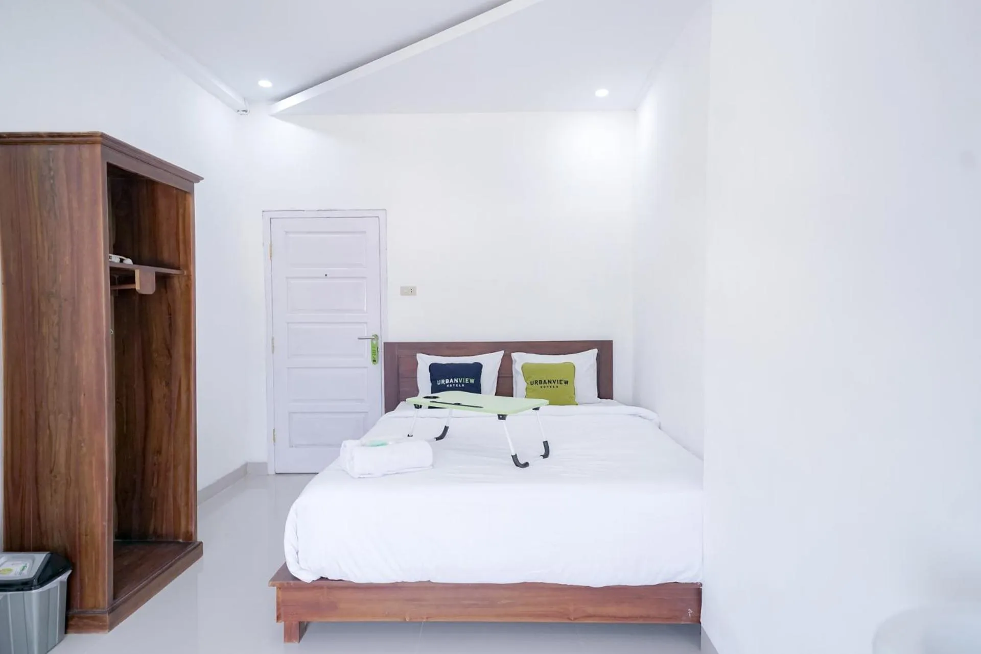 Bedroom, Bed in Urbanview Hotel Pondok Indah Pringsewu By RedDoorz