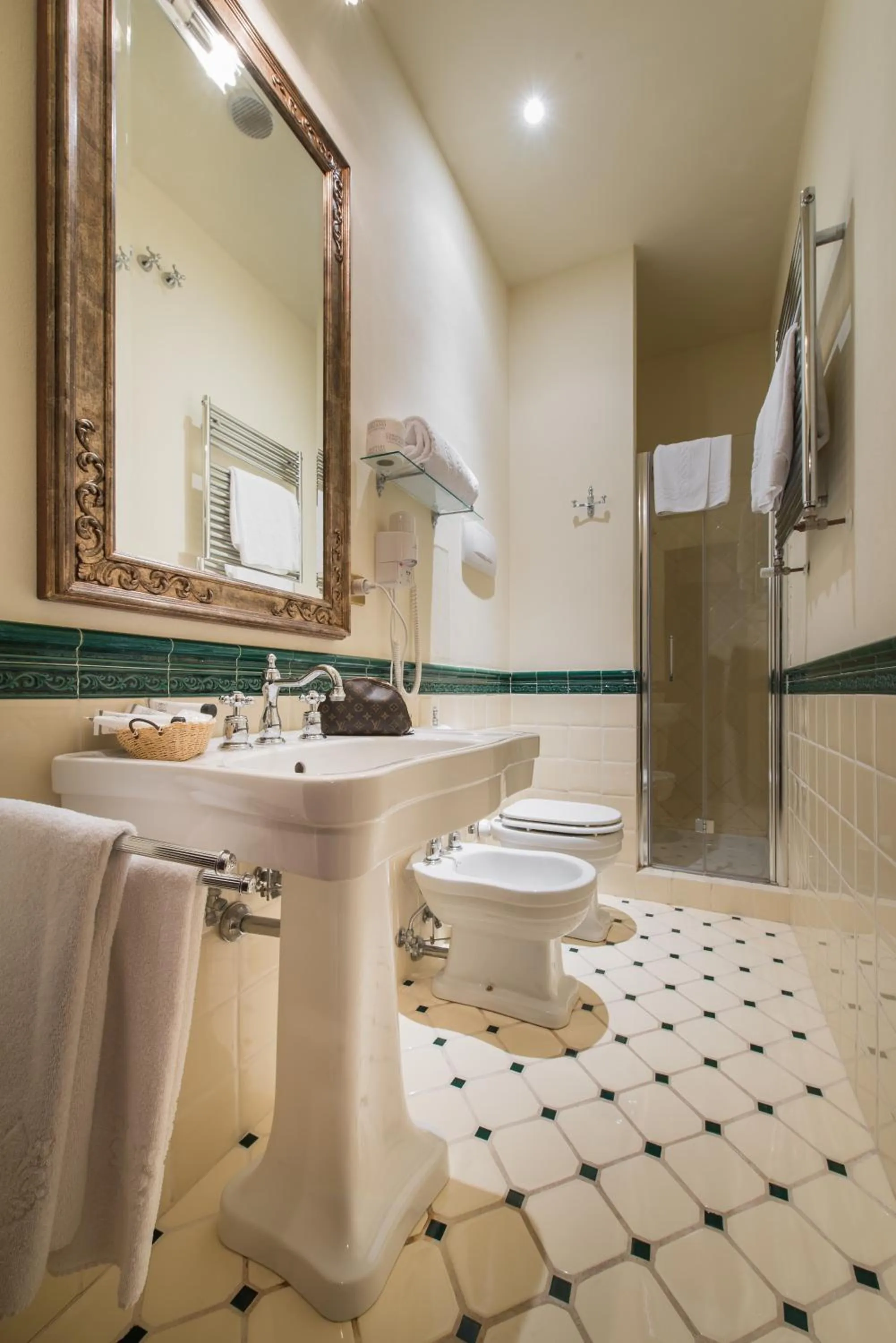 Bathroom in Borgo Di Pietrafitta Relais