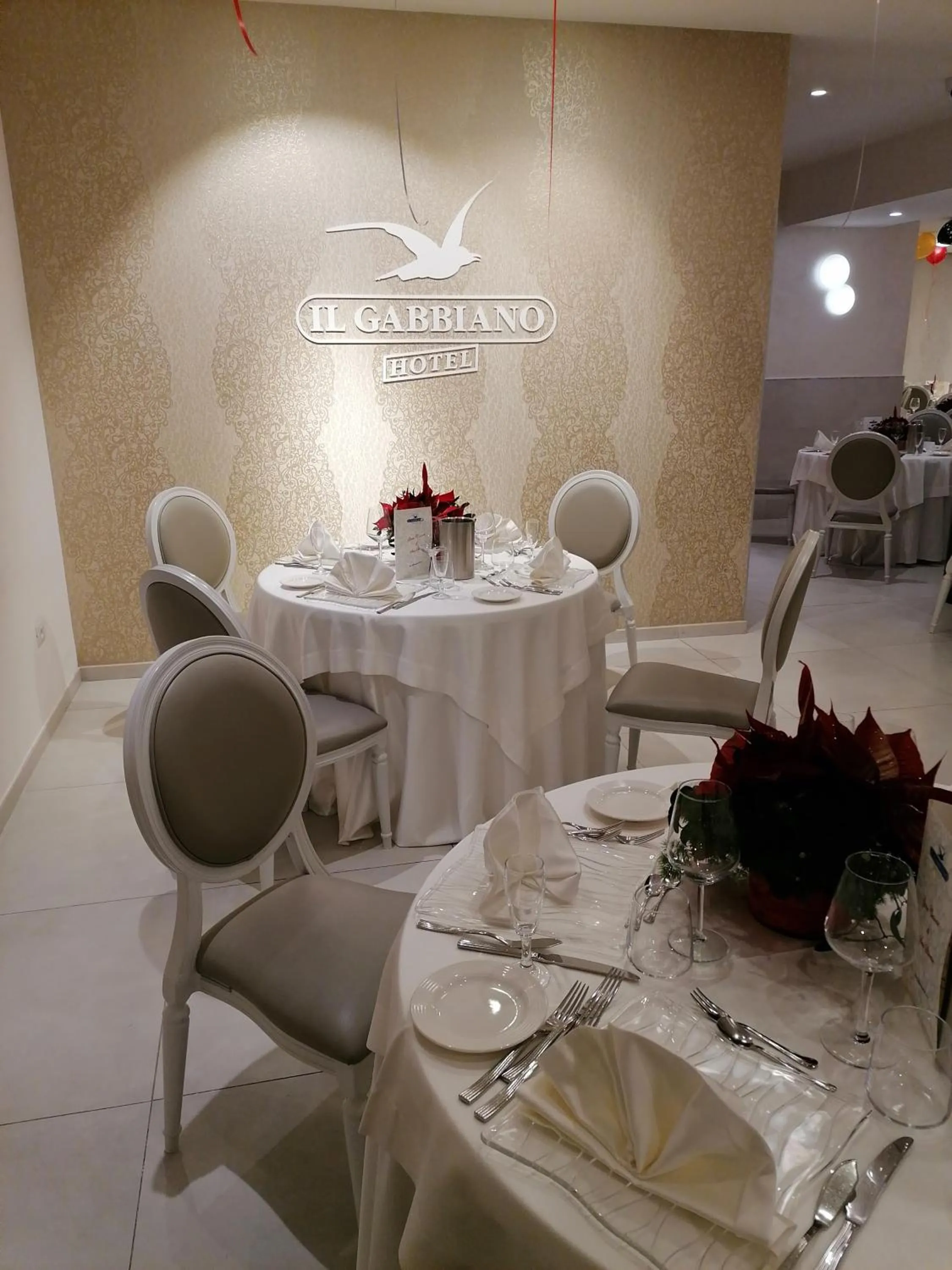 Restaurant/places to eat in Hotel Il Gabbiano Beach