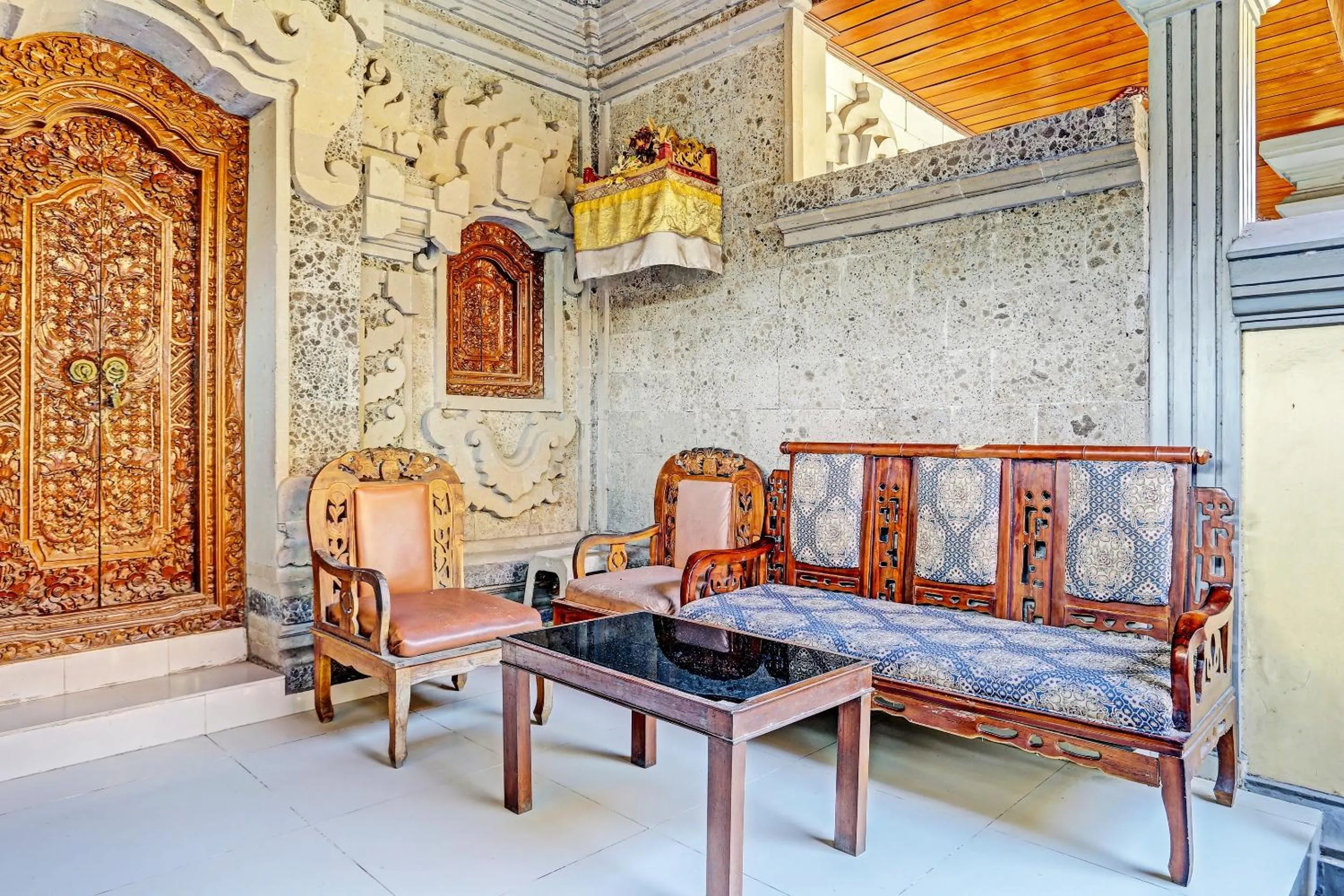 Lobby or reception in OYO Collection O 91125 Puri Dewa Bharata