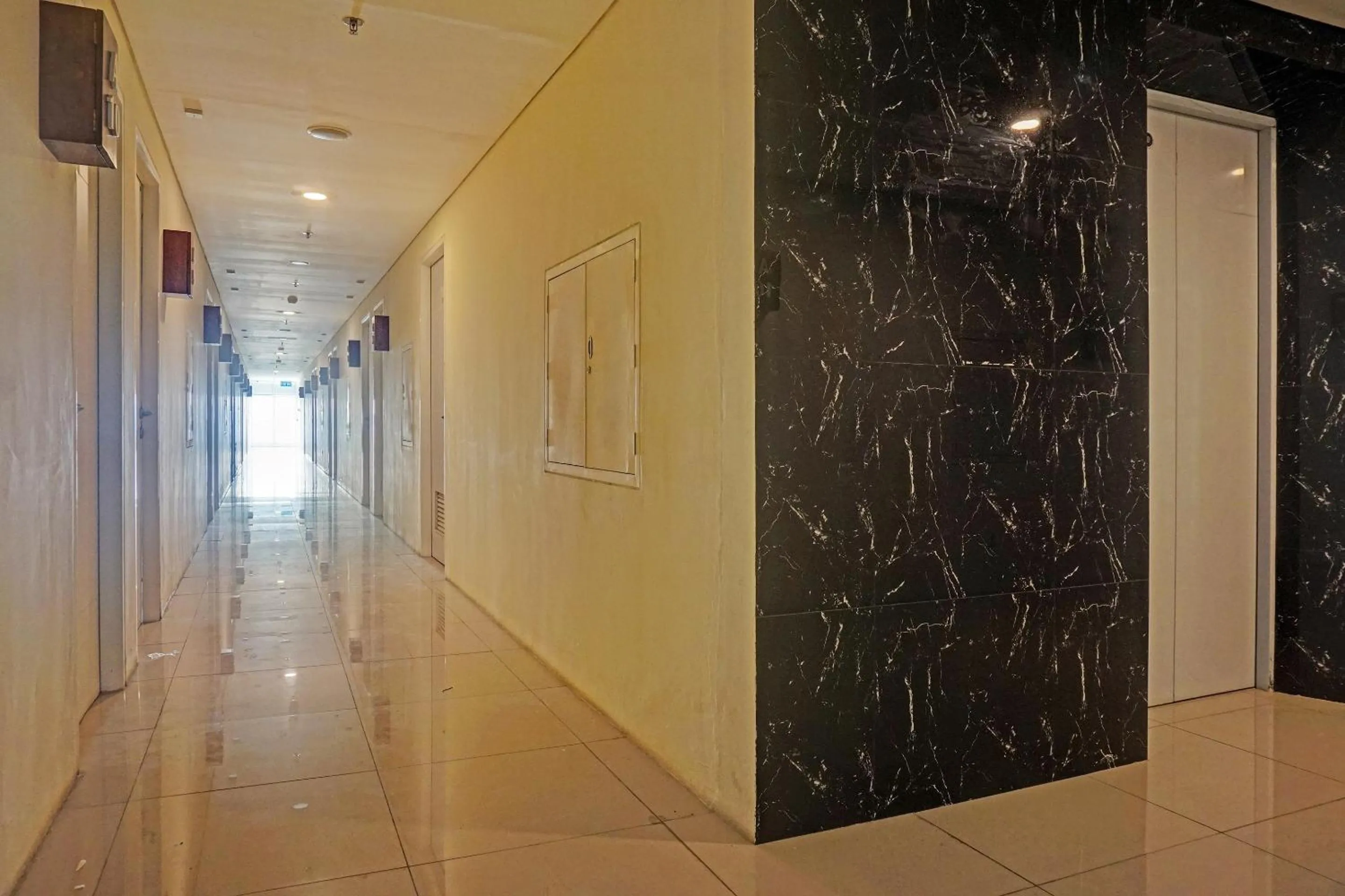 Lobby or reception in Hotel O Skyland Bogorienze Apartment