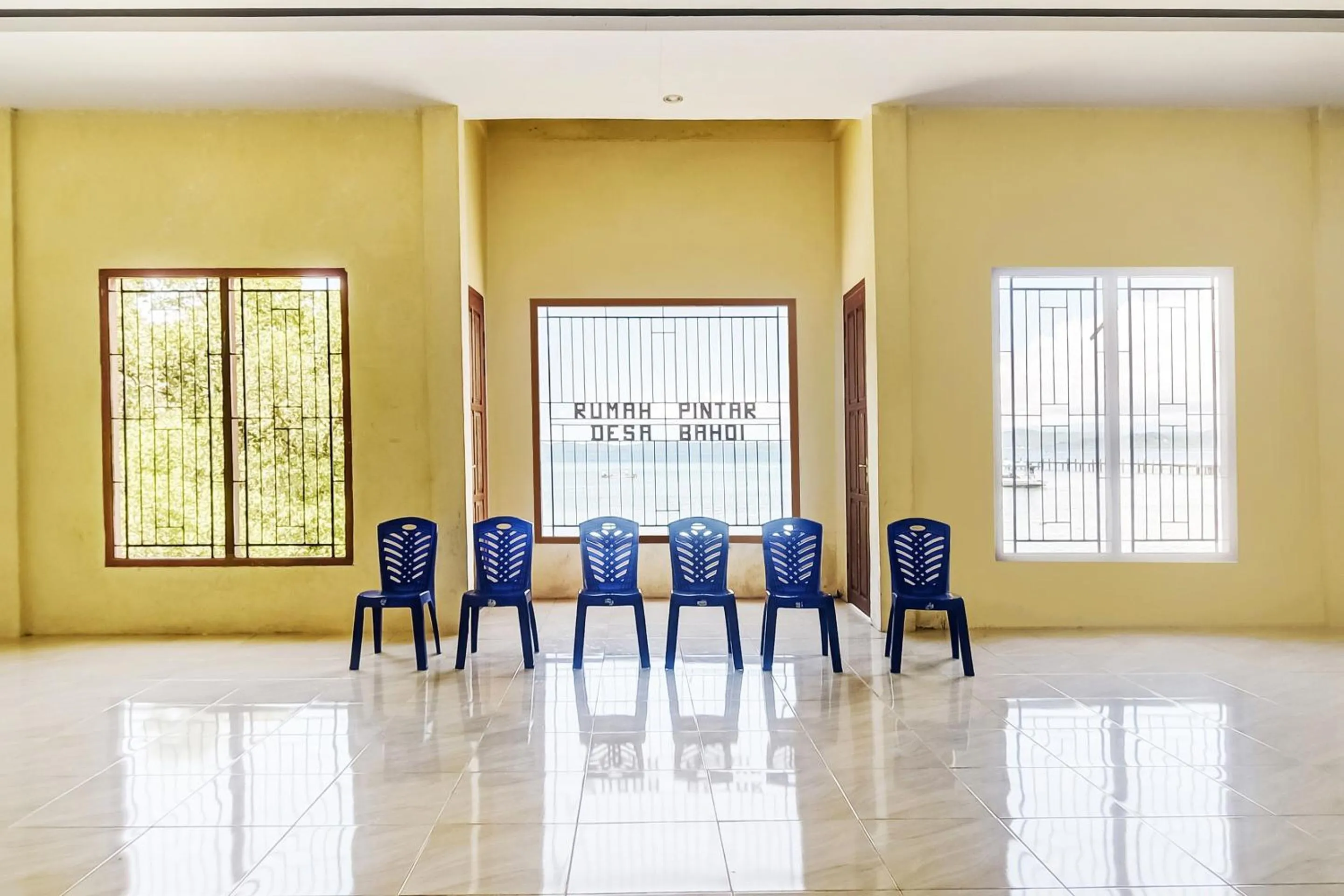 Lobby or reception in OYO Homes 91148 Homesstay Desa Wisata Bahoi Near Ekowisata Mangrove Desa Bahoi