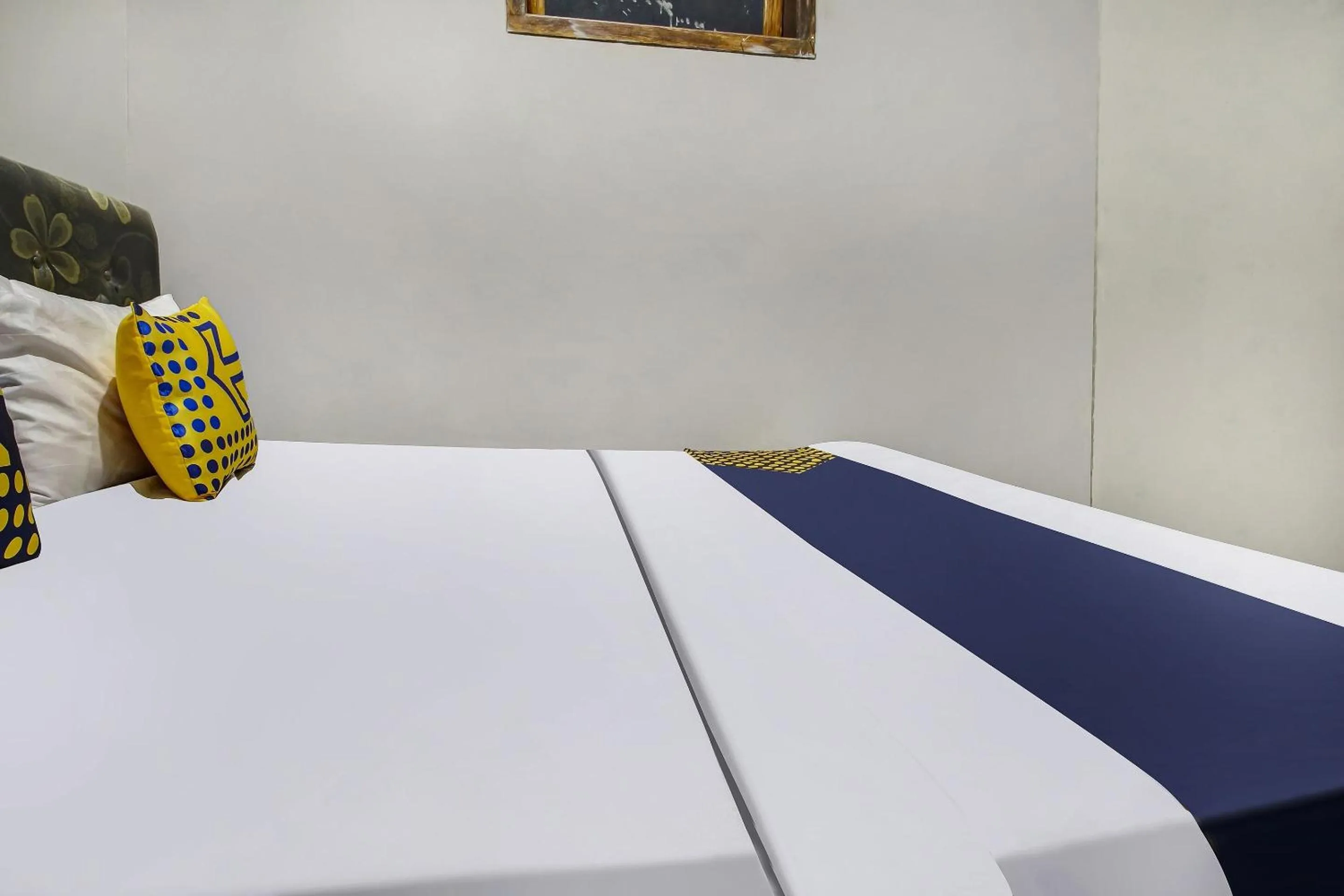 Bedroom, Bed in Hotel O Desa Wisata Kawasen