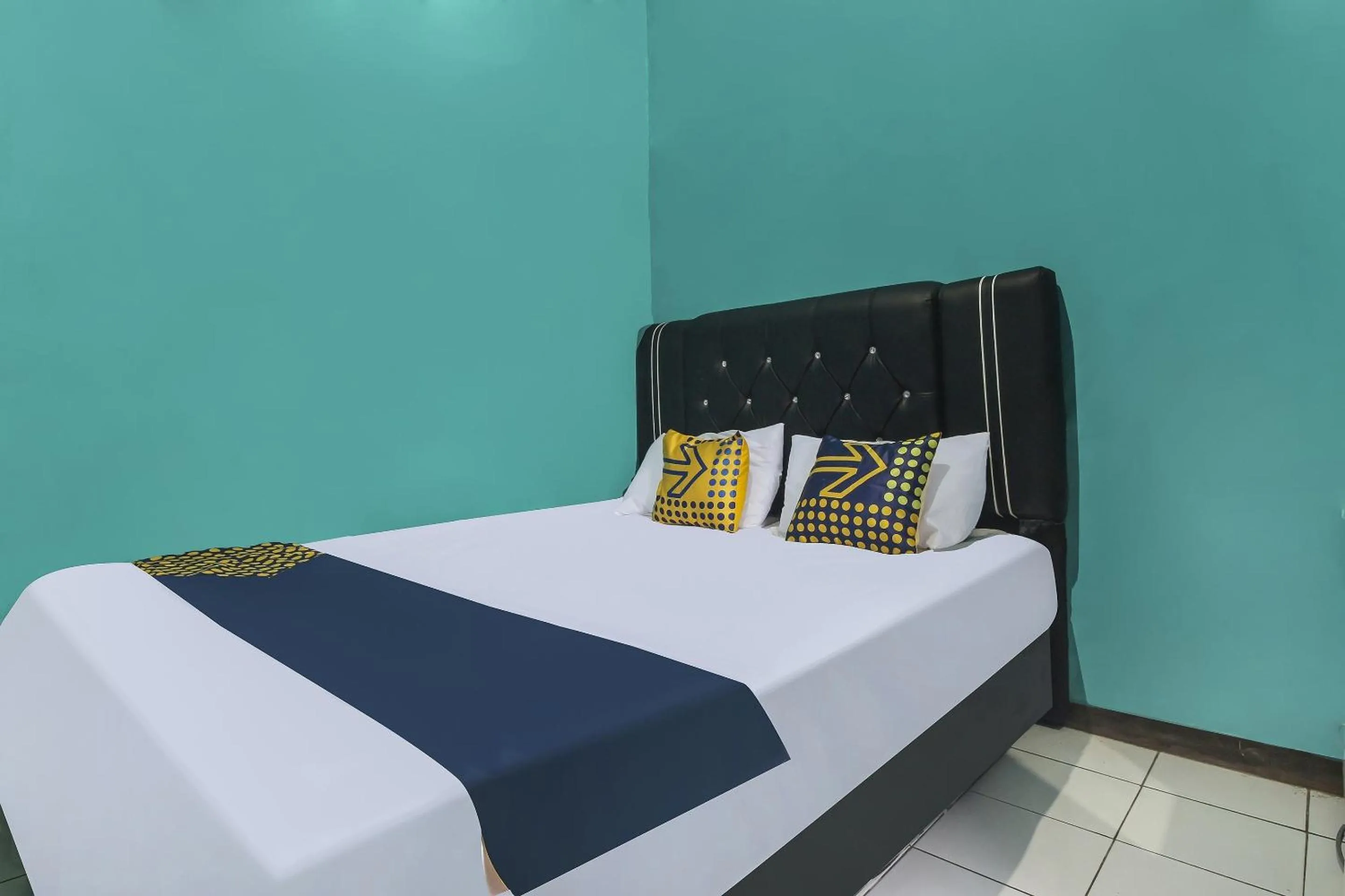 Bedroom, Bed in Hotel O Desa Wisata Selamanik Ciamis