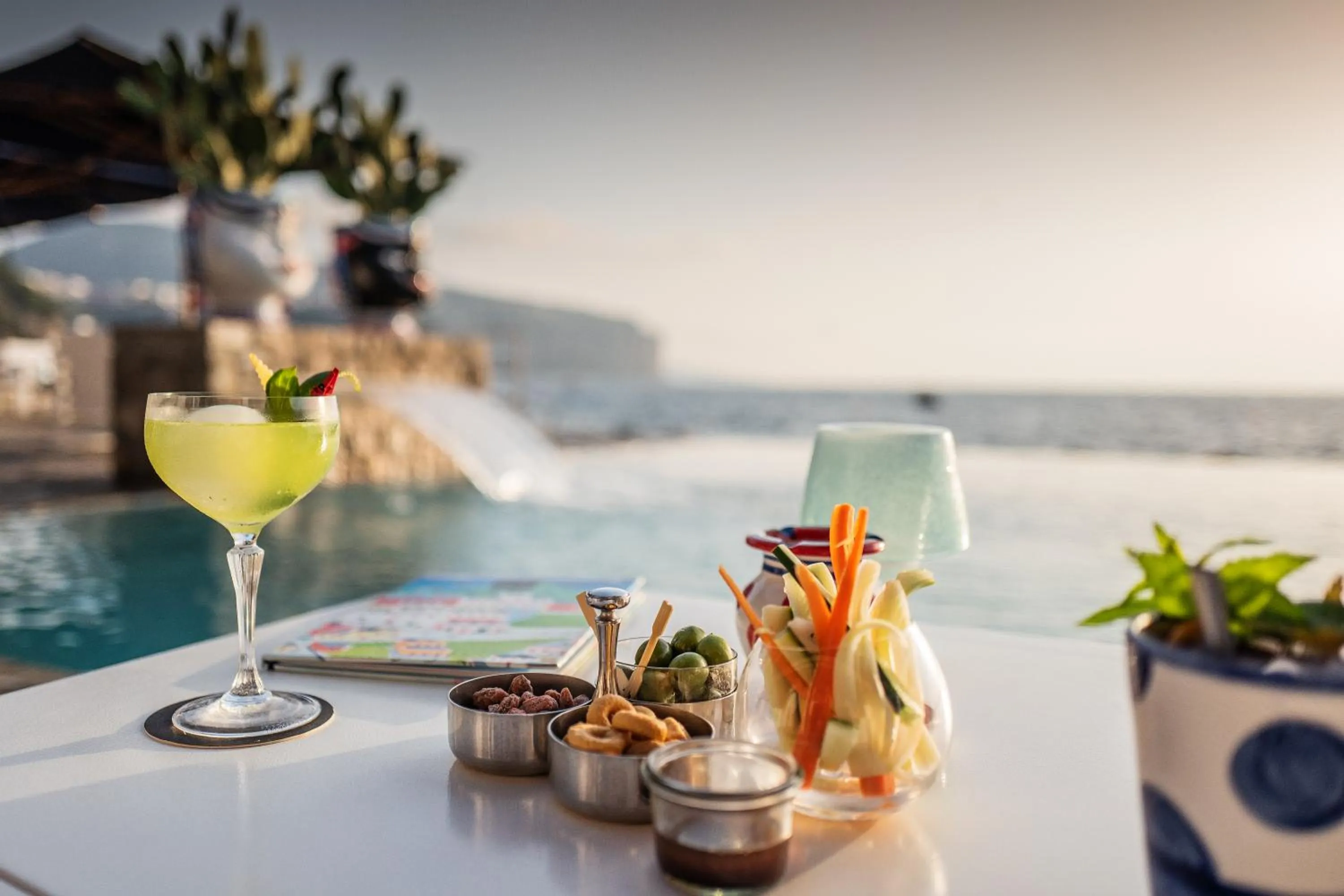 Lounge or bar in Capo la Gala Hotel&Wellness