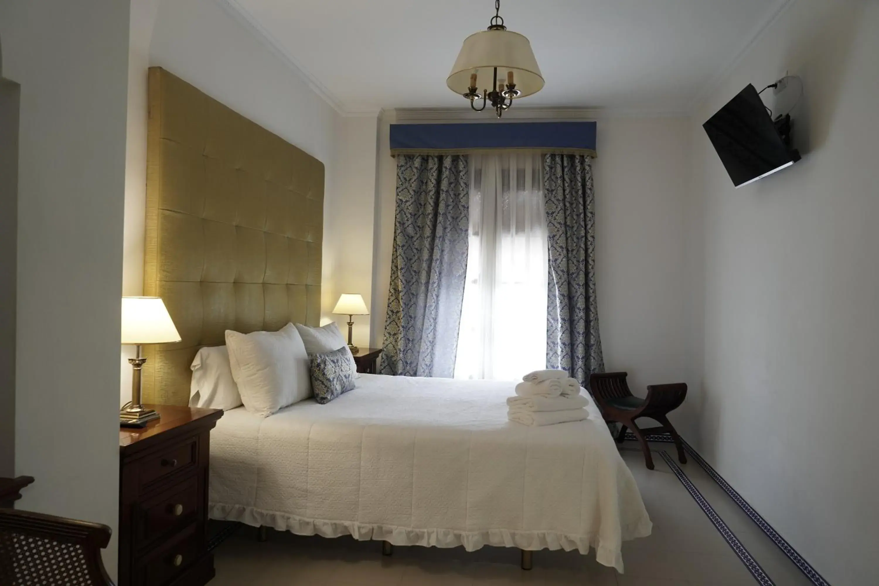 Queen Room with Balcony - single occupancy in Hospedarte Palacete Real Queen Room with Balcony - single occupancy in Hospedarte Palacete Real