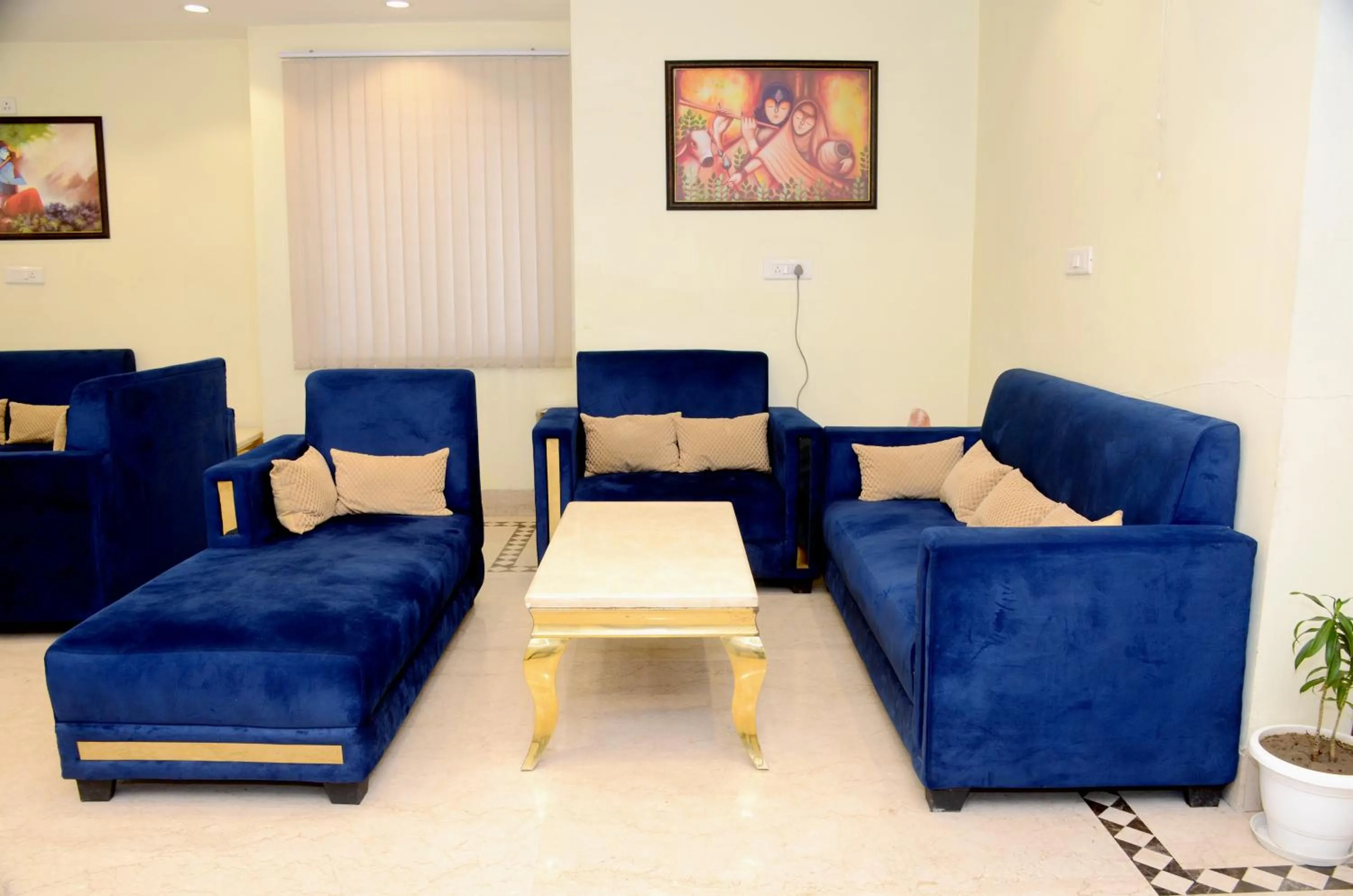 Seating area in Hotel SKS Grand Palace-Vrindāvan