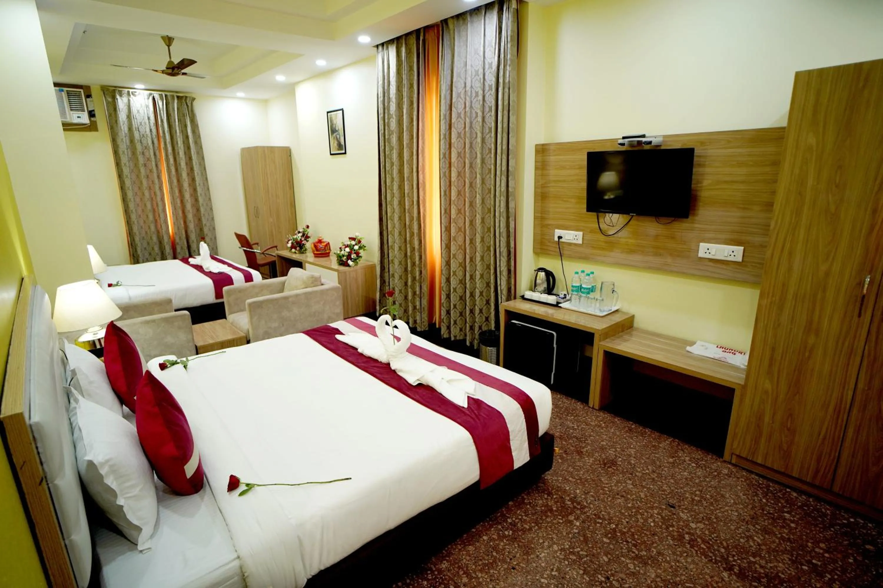 Photo of the whole room, Bed in Hotel SKS Grand Palace-Vrindāvan