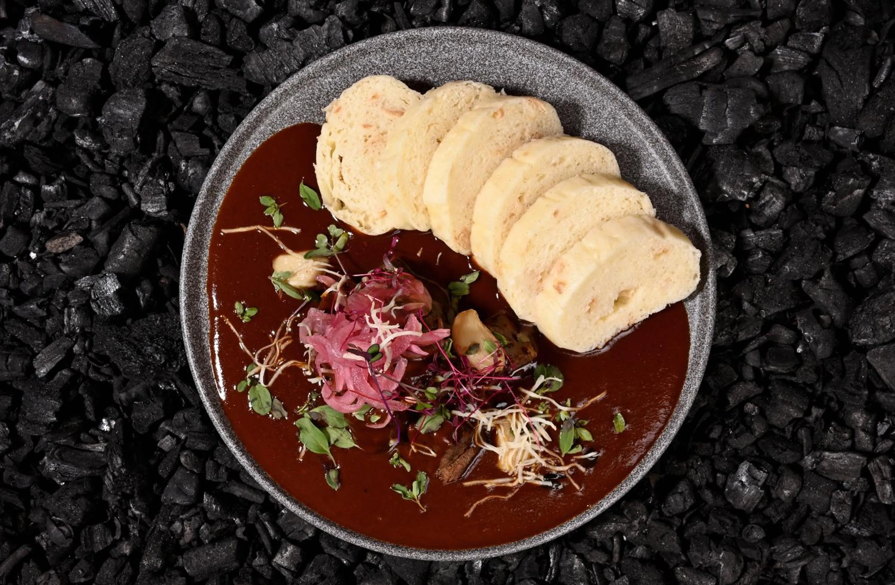 Food in Pivovarský hotel