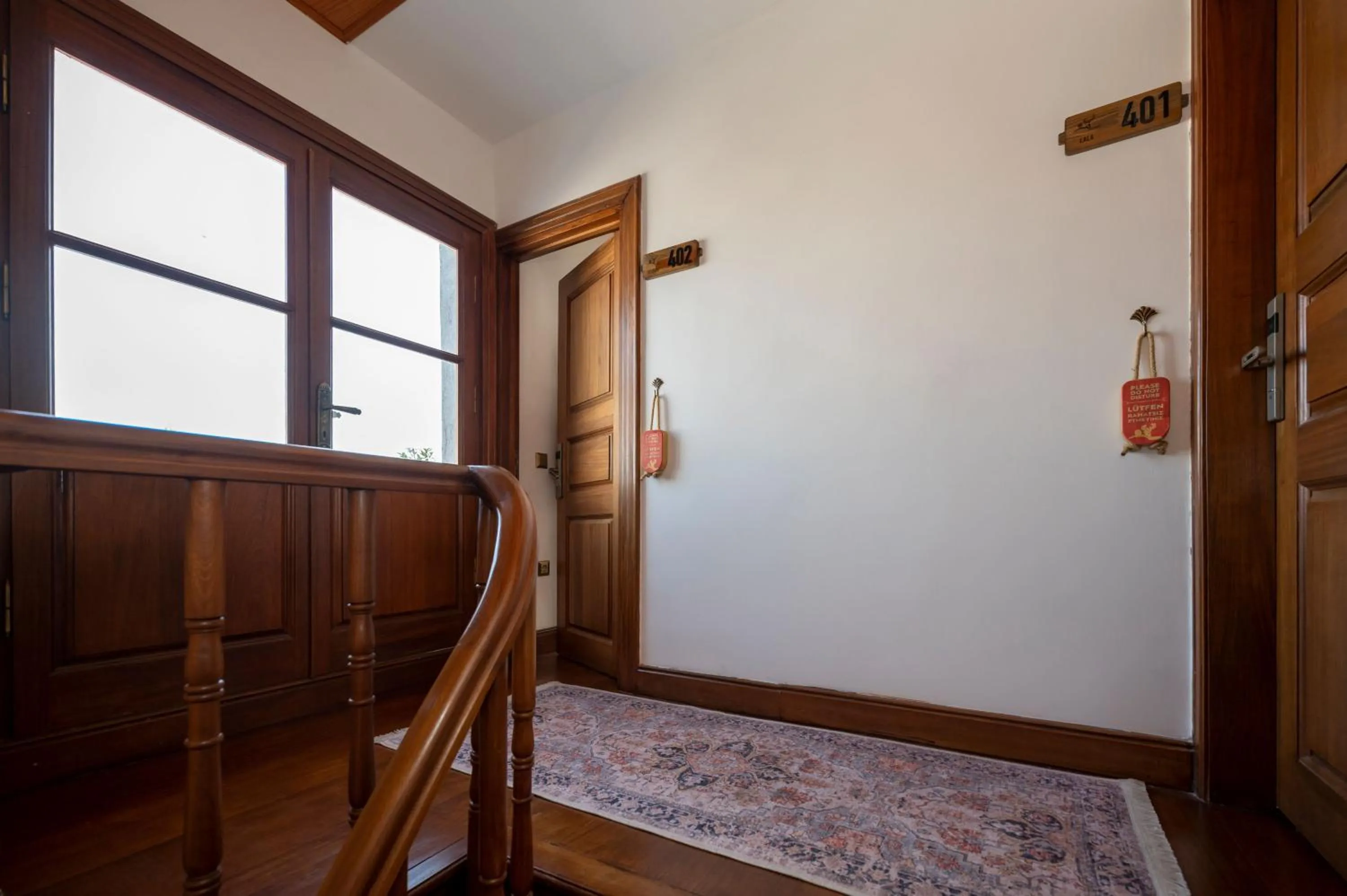 Property building, Bed in Valeria Antique 1892