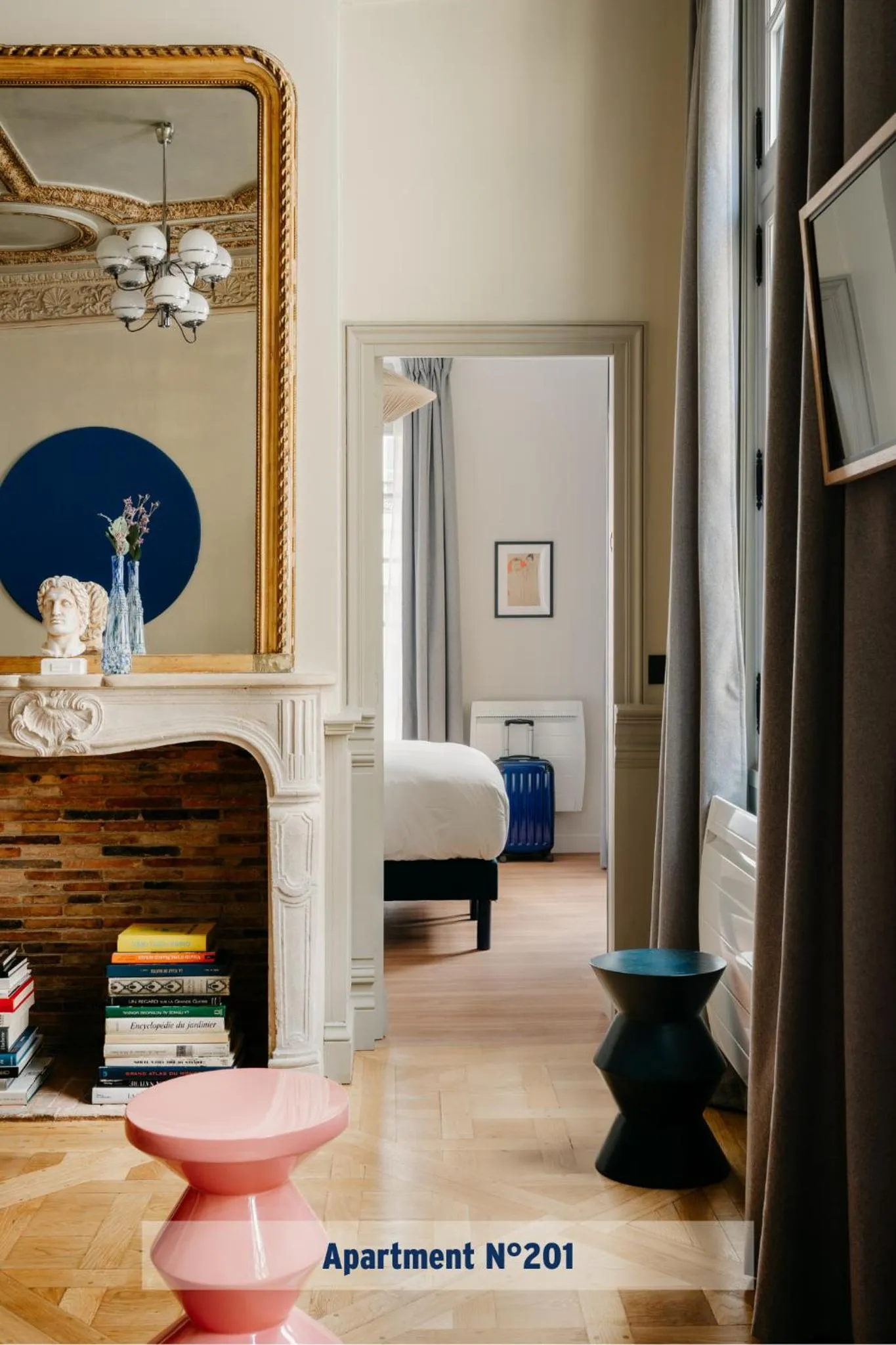 Living room, Bed in Edgar Suites Louvre - Jour