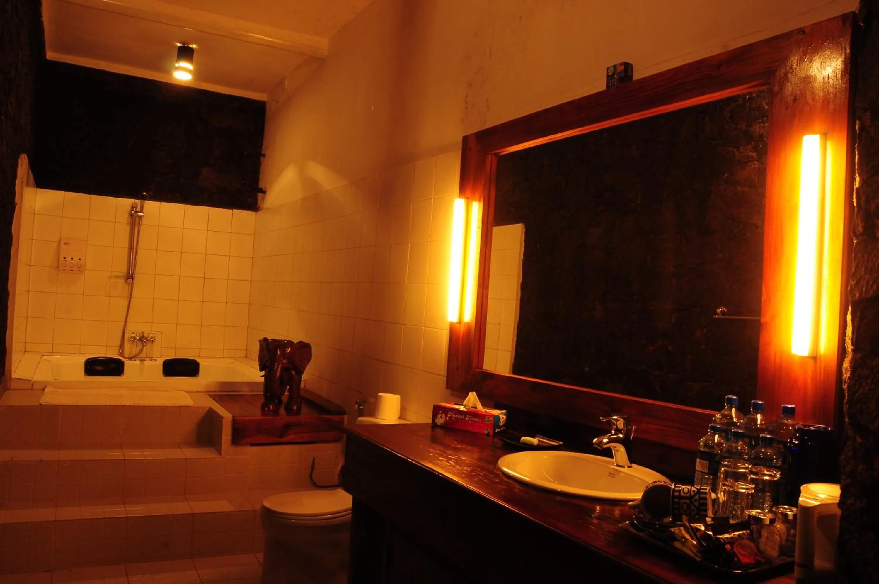 Bathroom in Boulder Garden