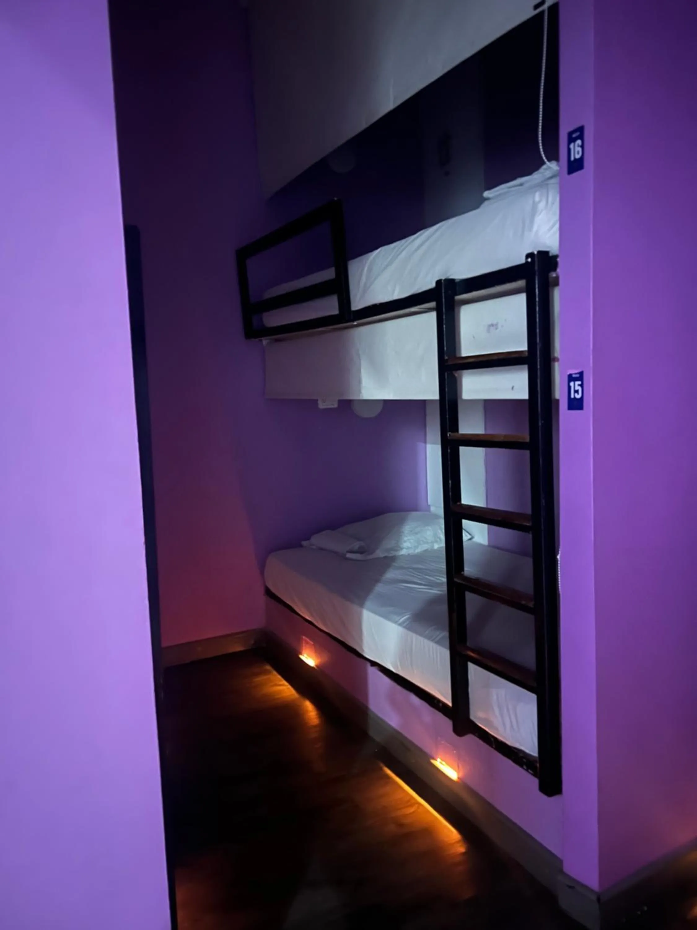 Bed in Seven Nights Hostel Cartagena