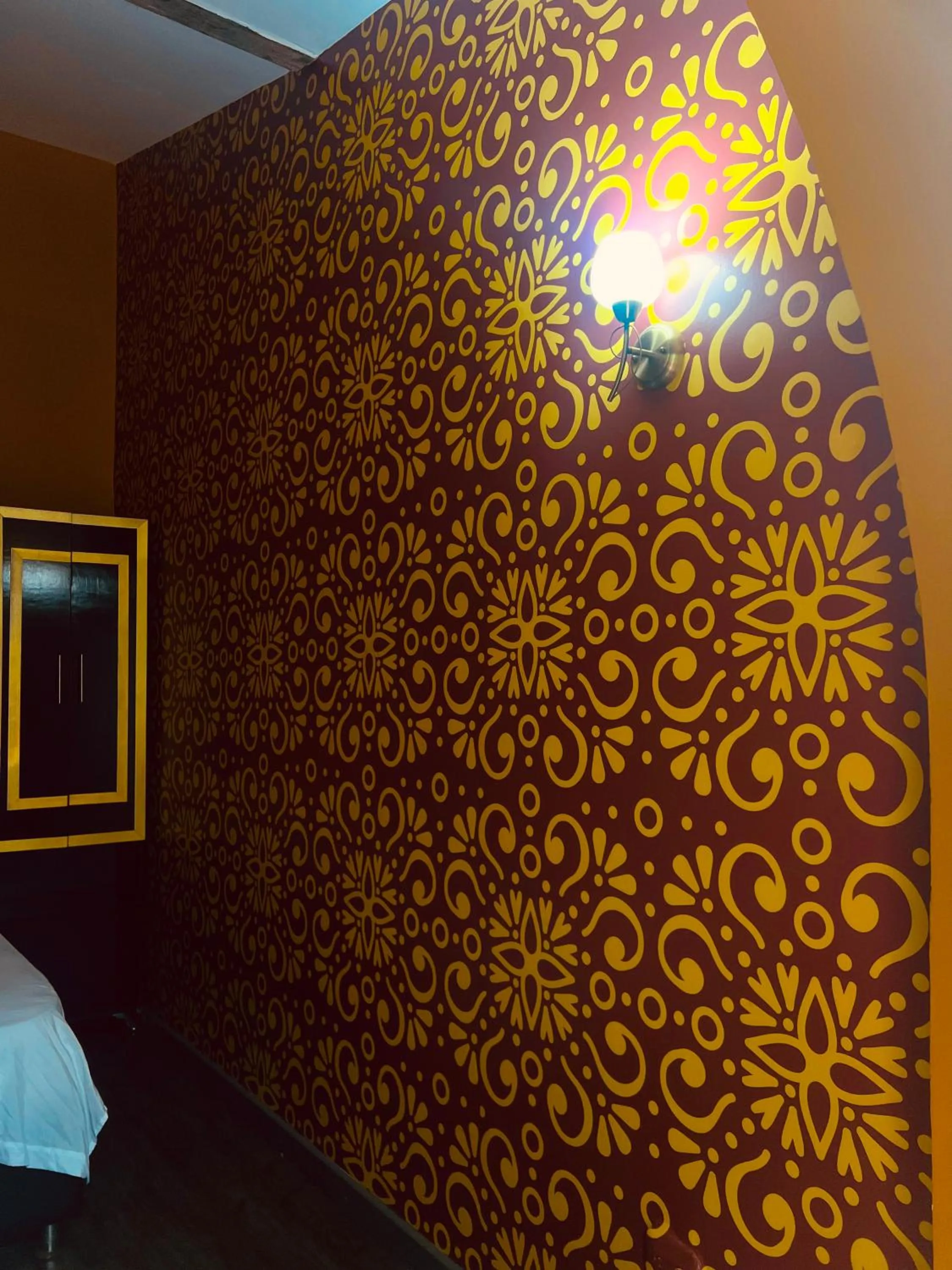 Shower, Bed in Seven Nights Hostel Cartagena