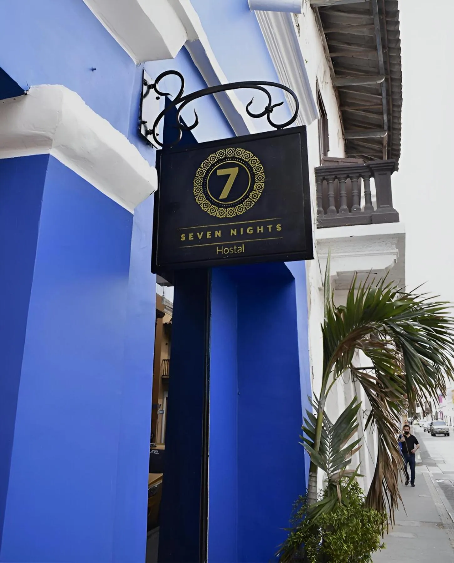 Logo/Certificate/Sign in Seven Nights Hostel Cartagena