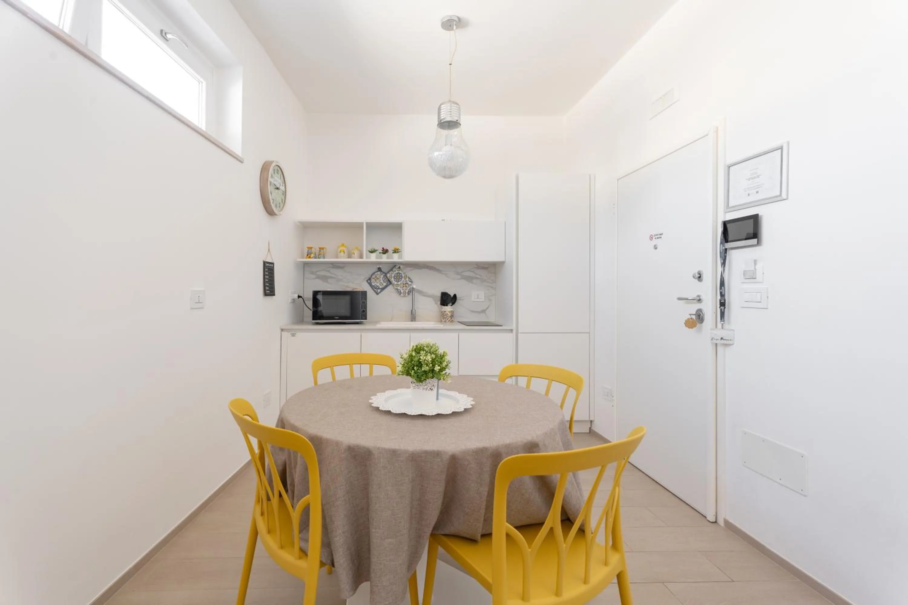 Casa Peonia by MONHOLIDAY