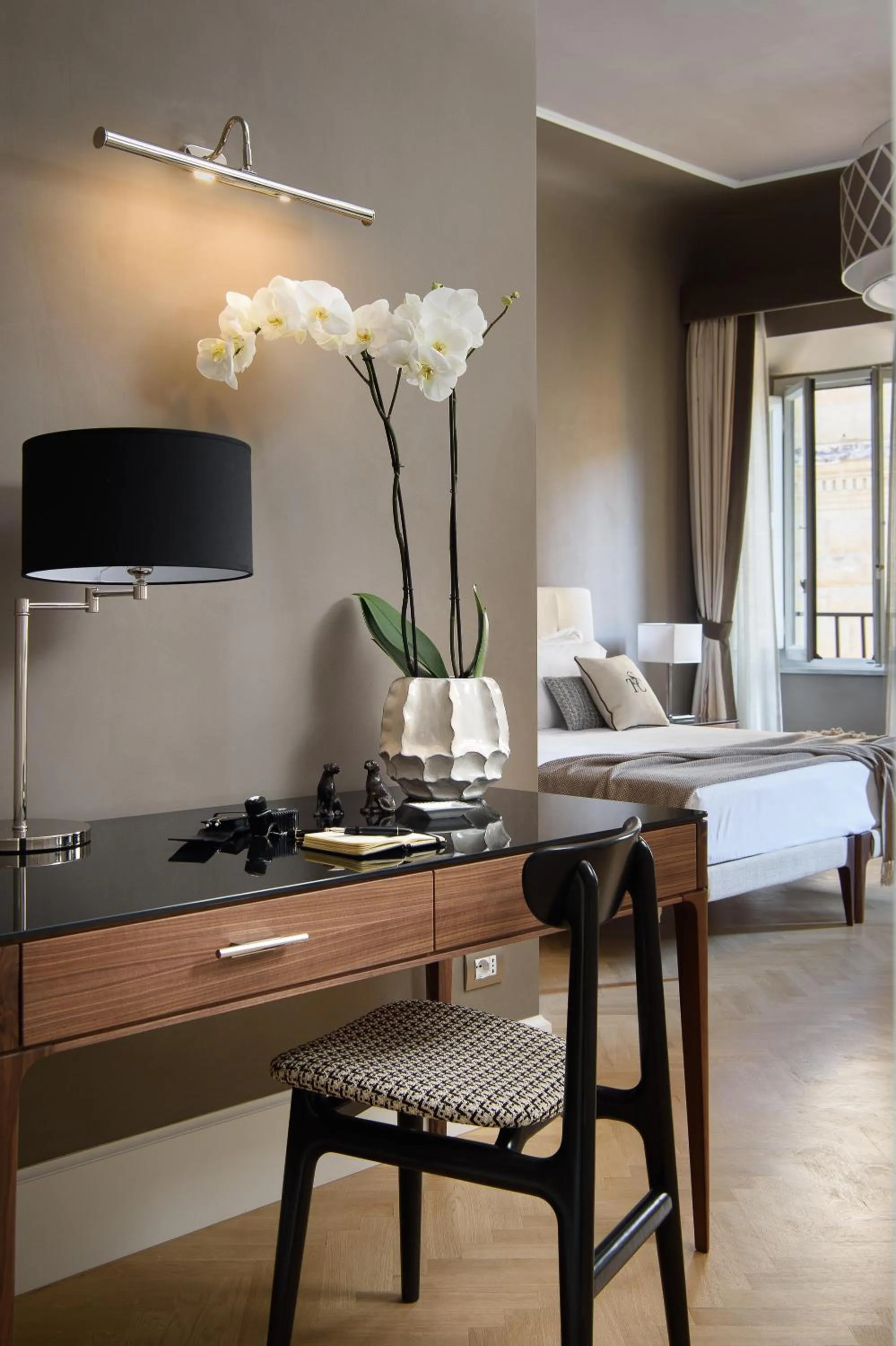 Bedroom, Bed in Tornabuoni Suites Collection Residenza D'Epoca