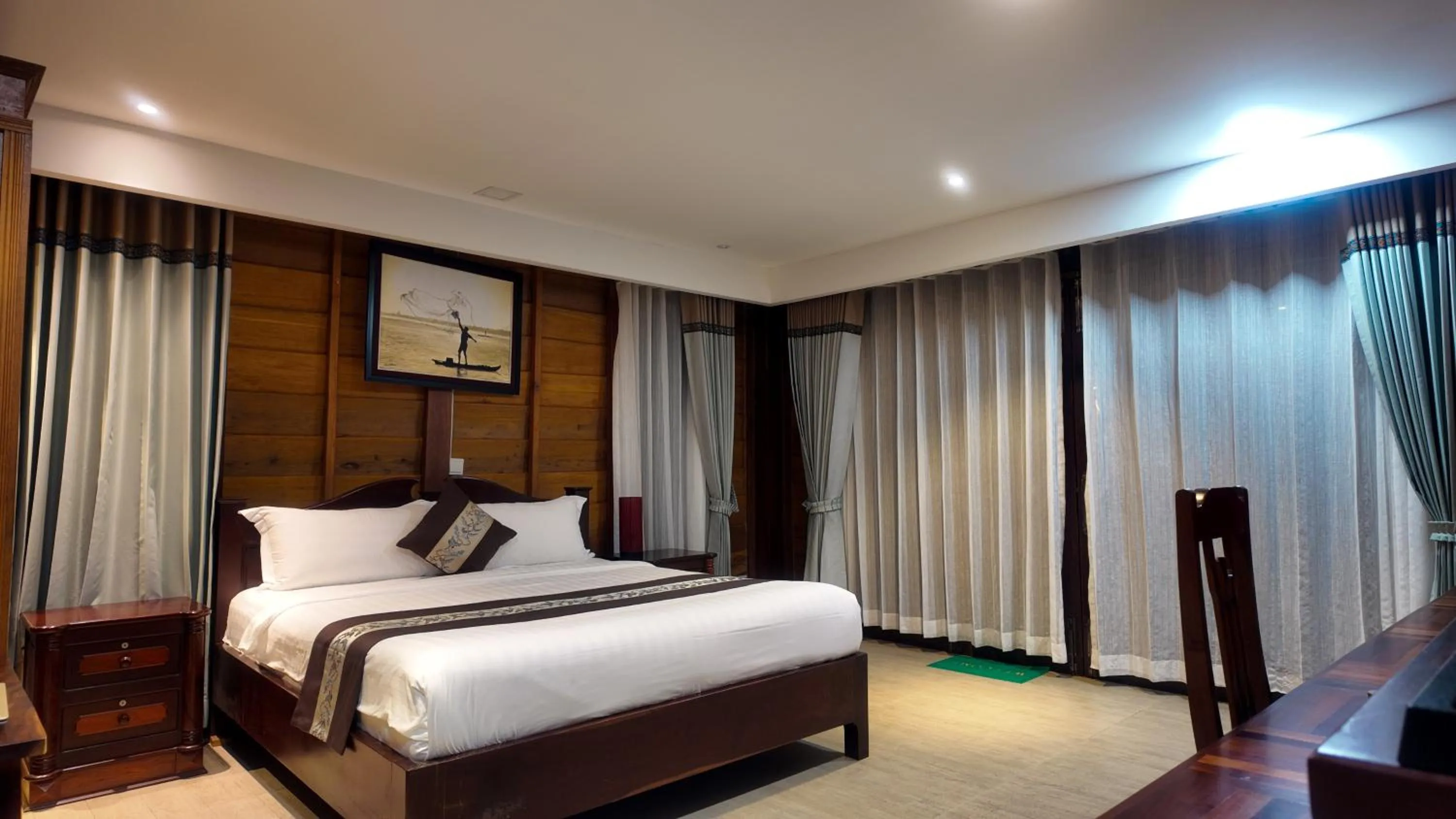 Bedroom, Bed in Lodge Moni Essara Kampot