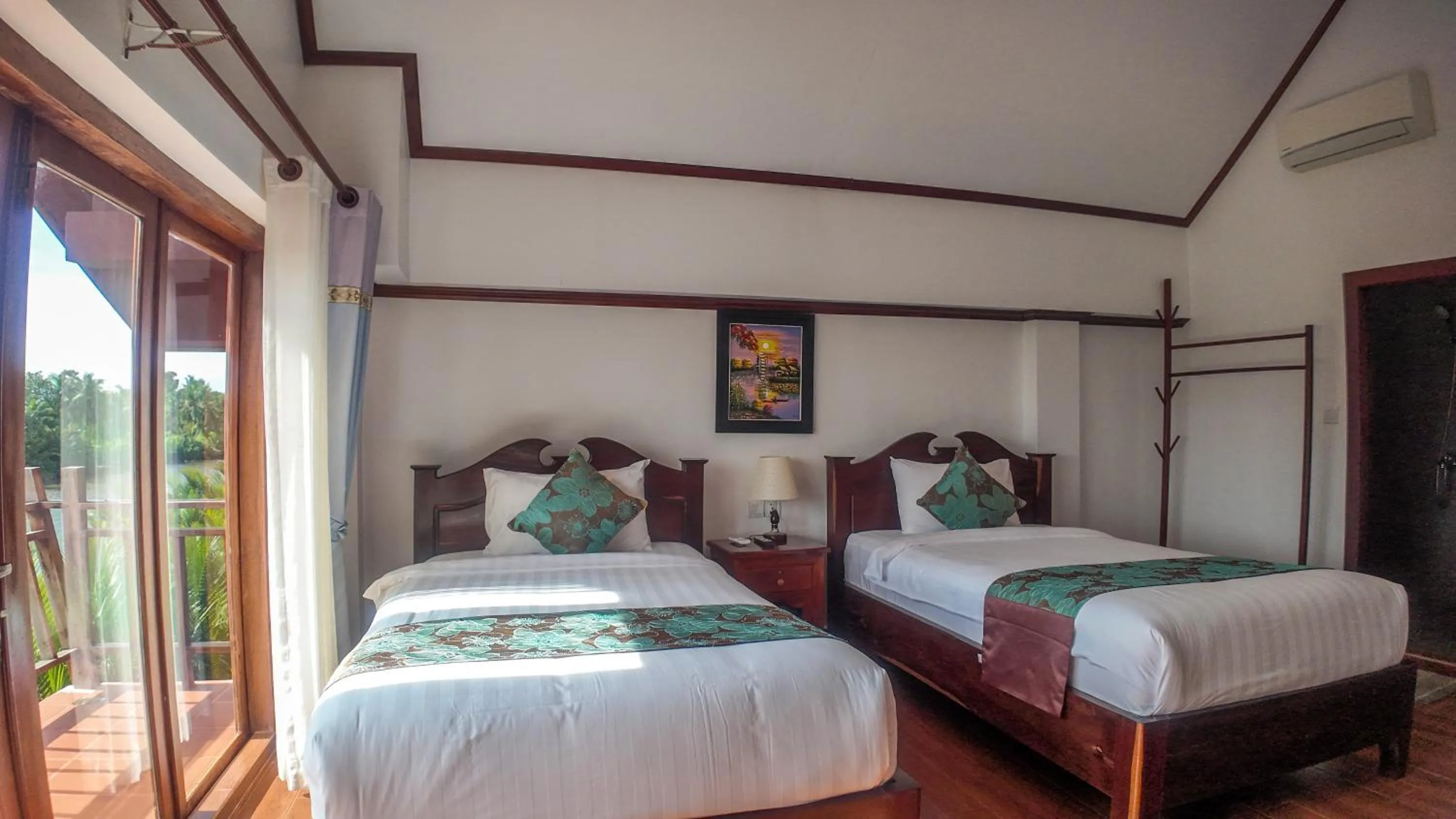 Bedroom, Bed in Lodge Moni Essara Kampot