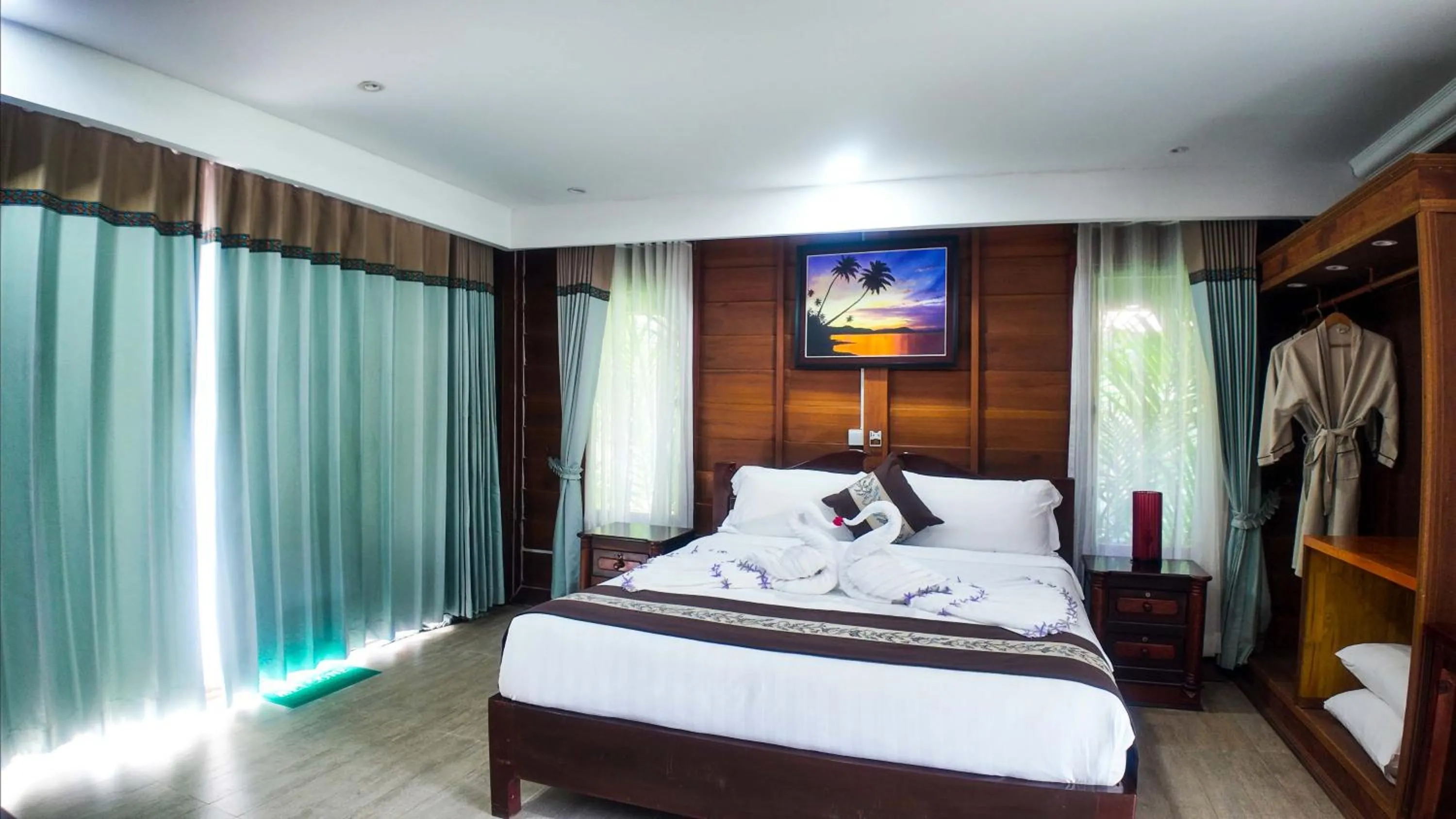 Bedroom, Bed in Lodge Moni Essara Kampot