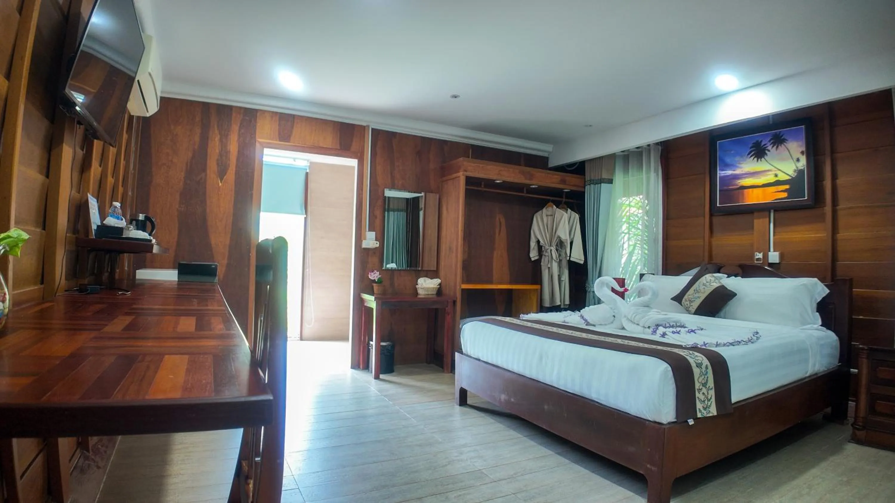 TV and multimedia, Bed in Lodge Moni Essara Kampot