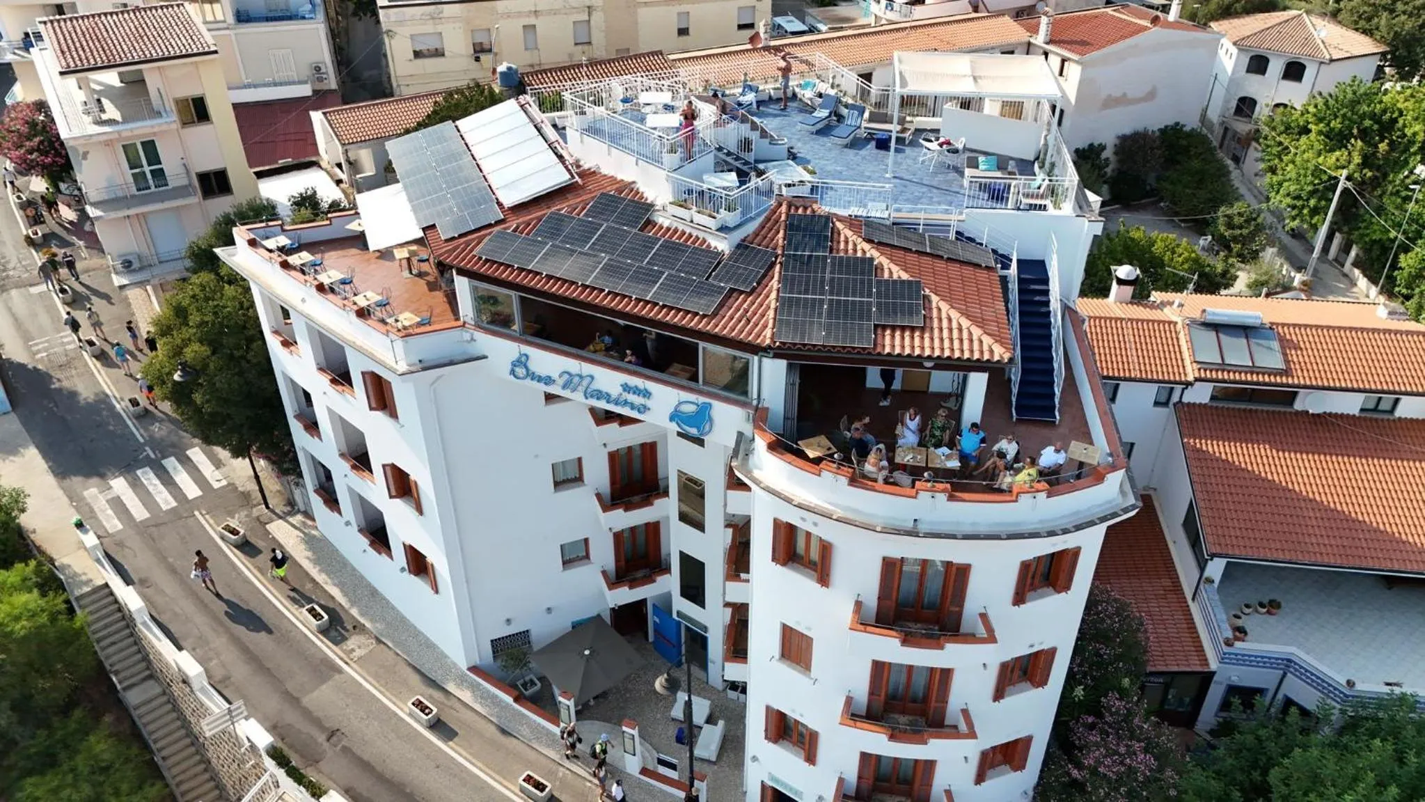 BUE MARINO Hotel & Rooftop Bar