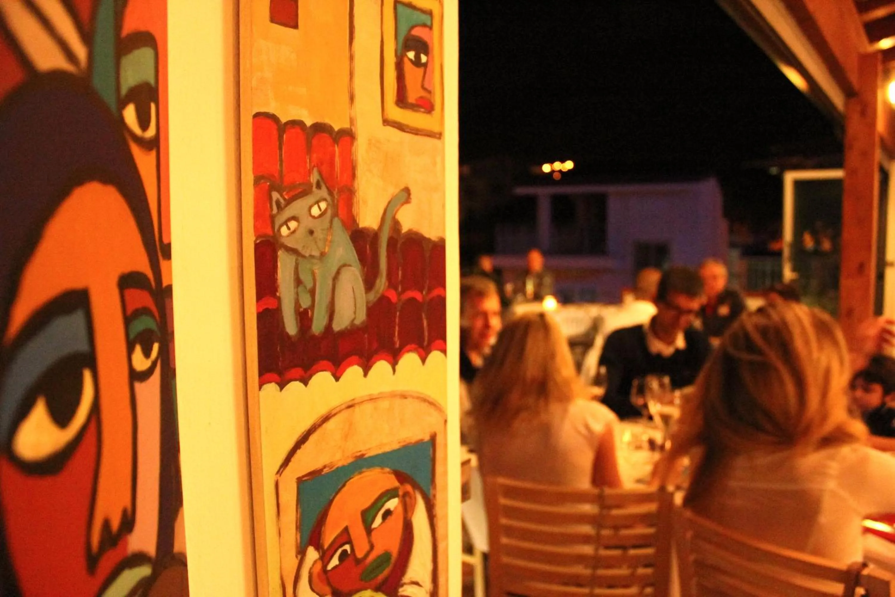 Restaurant/places to eat in BUE MARINO Hotel & Rooftop Bar