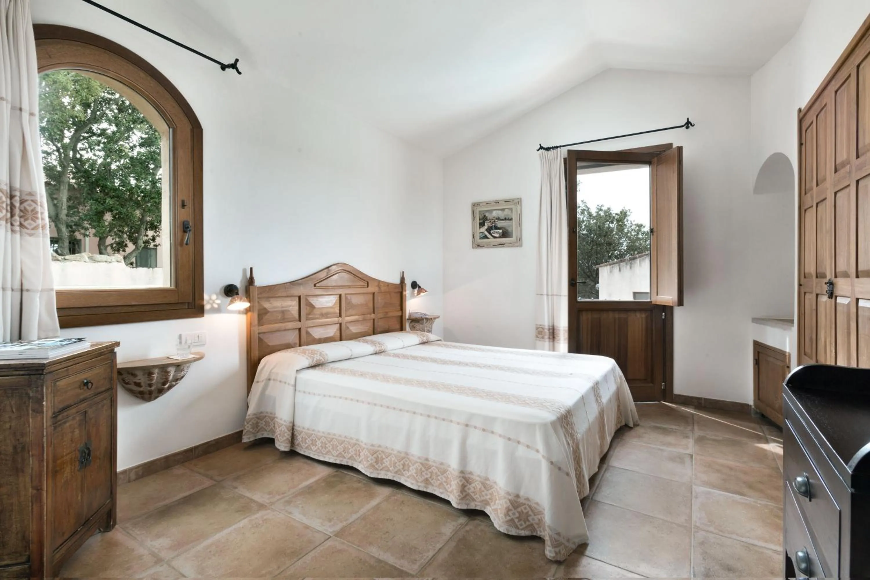 Photo of the whole room, Bed in Hotel Arathena