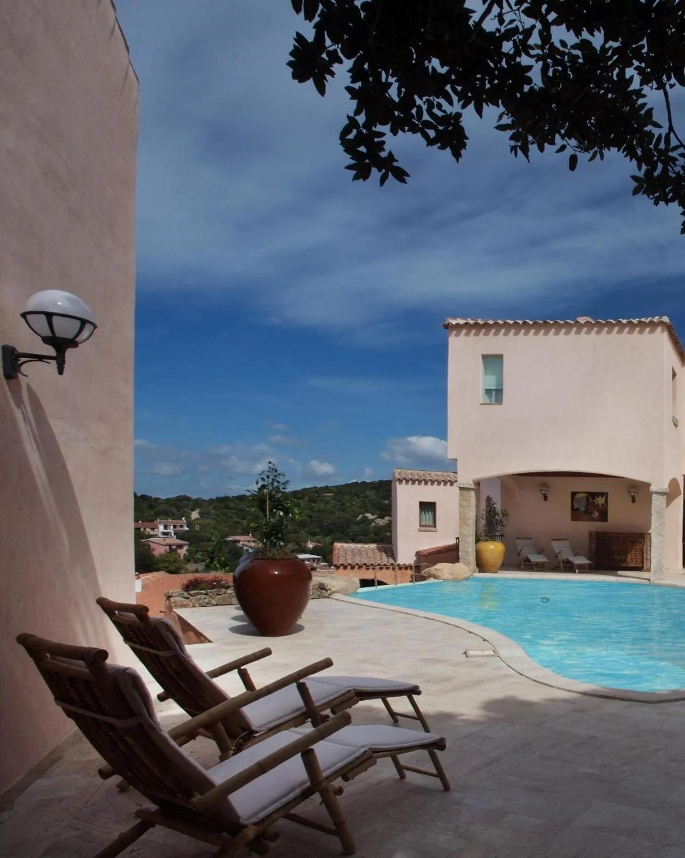 Swimming pool in Hotel Arathena