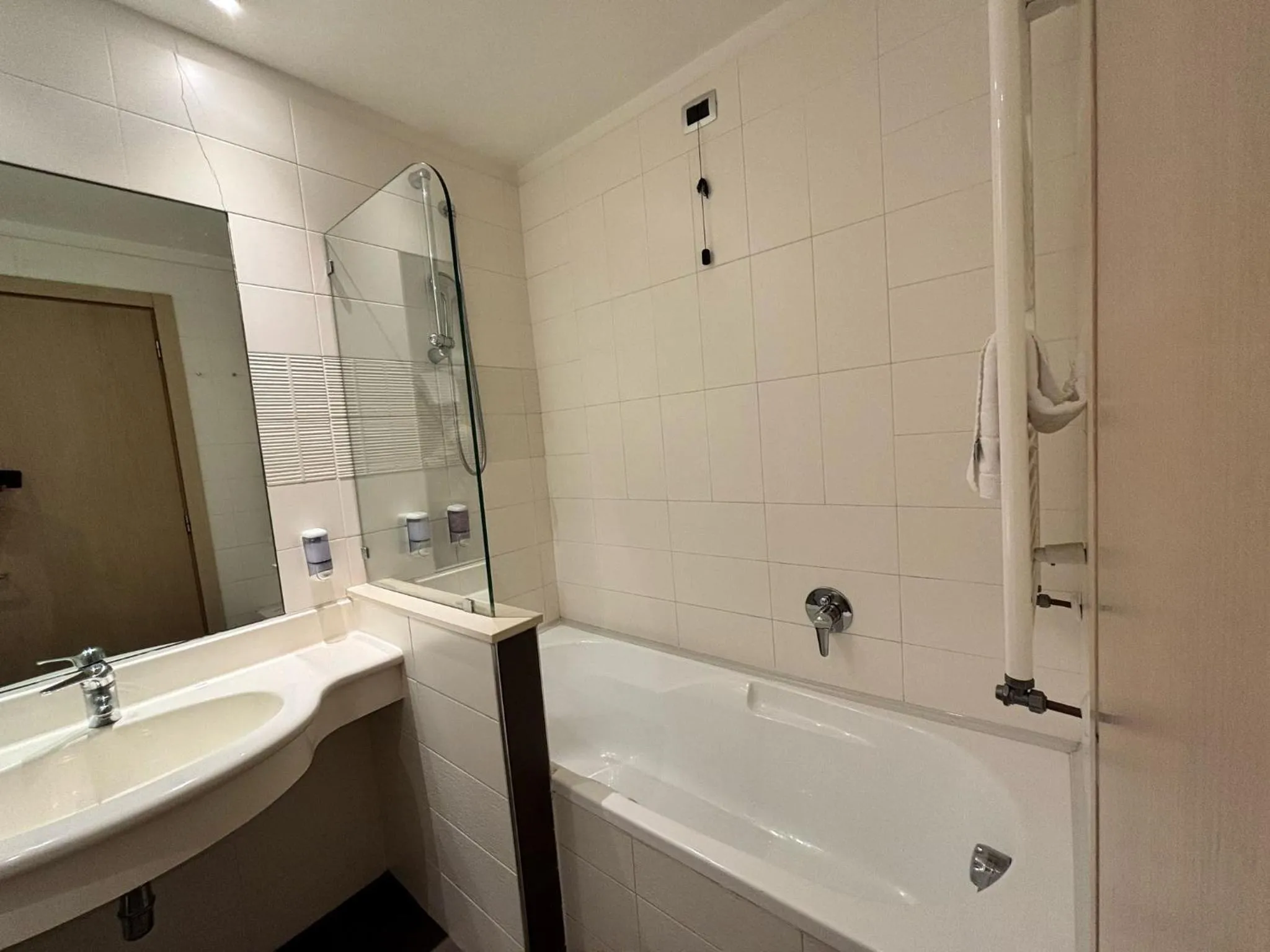 Shower in Grand Hotel Olimpo