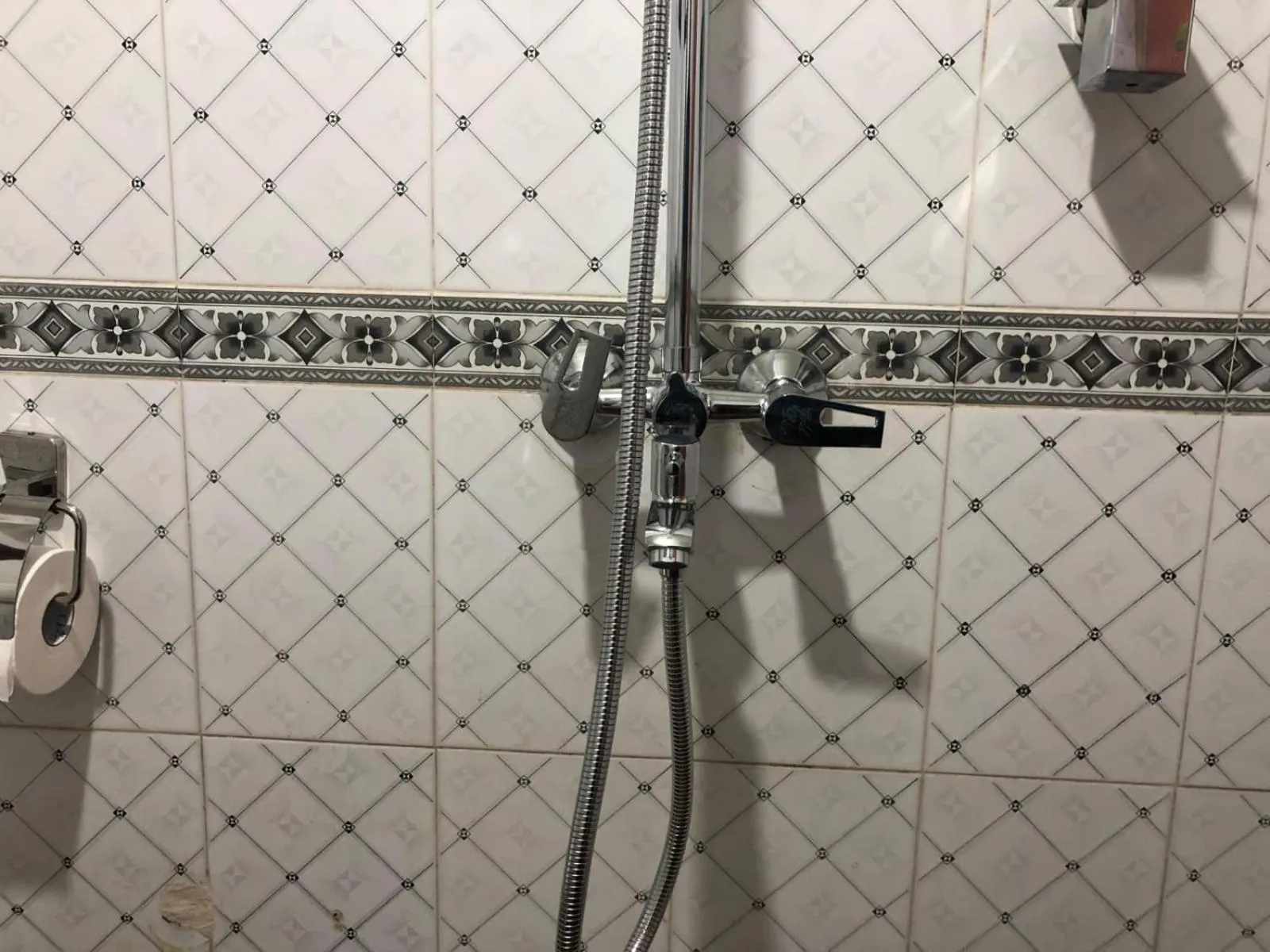 Shower in Nature Inn Cottages