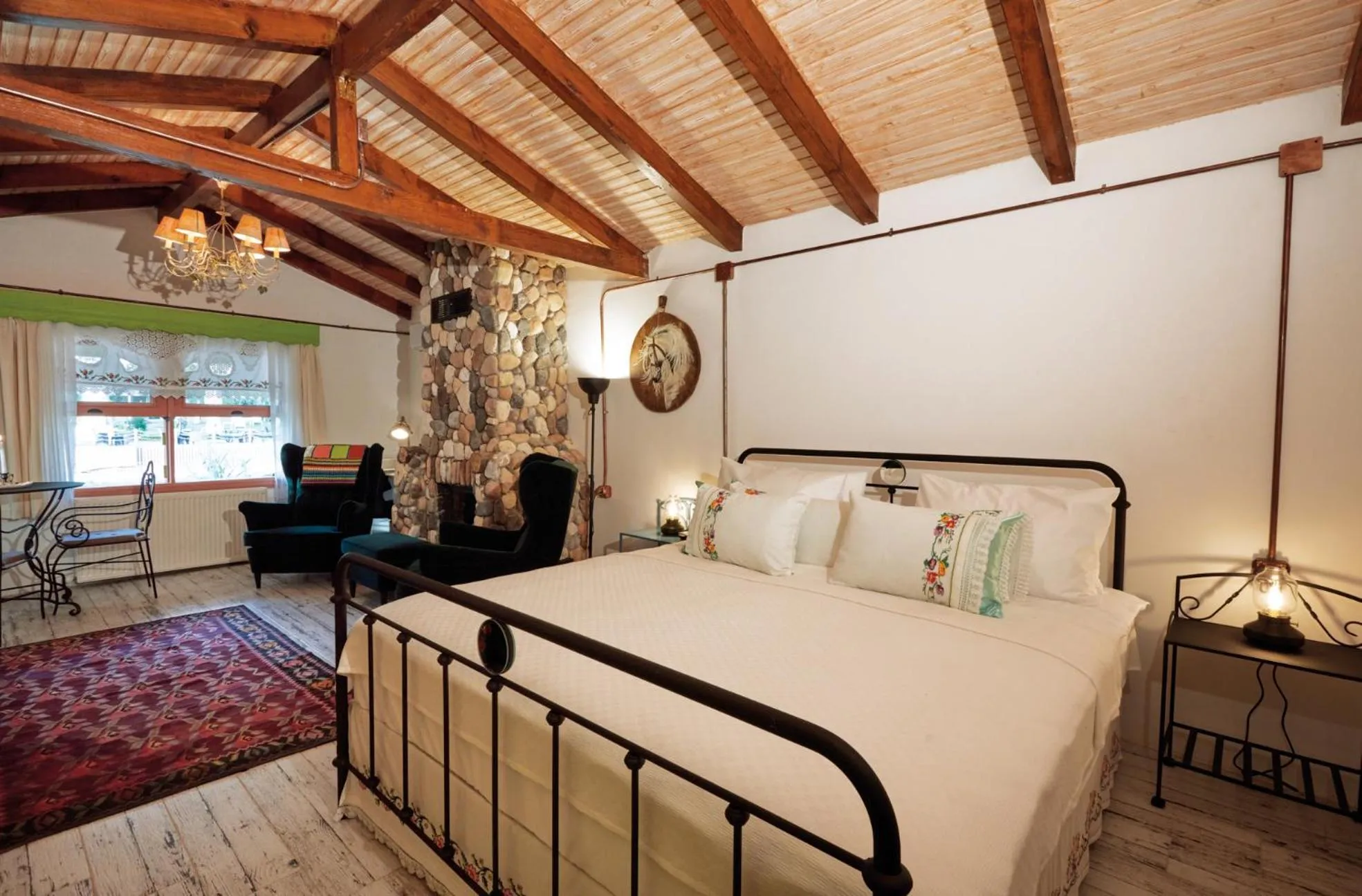 Bed in Dachas Cove Hotel