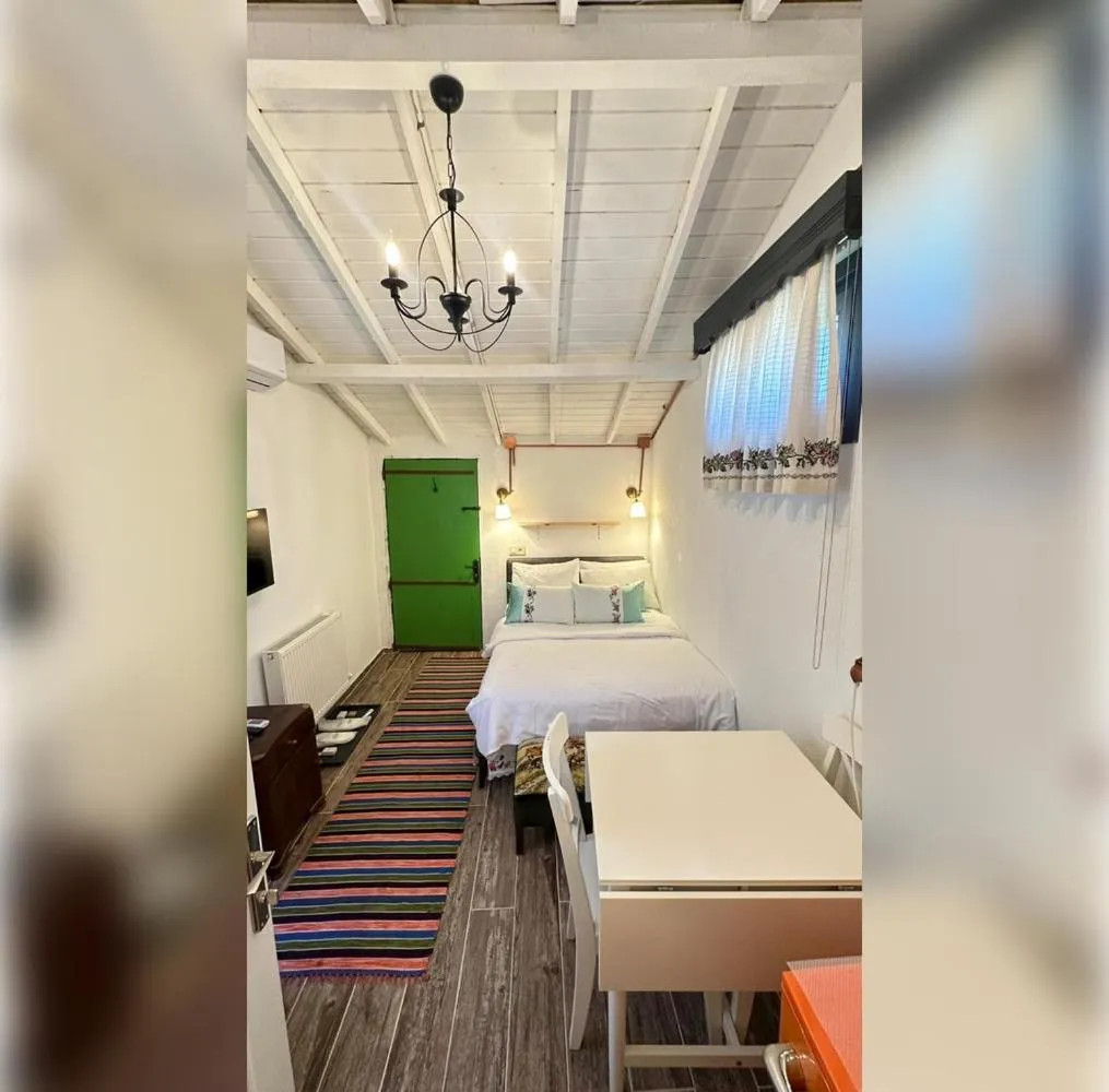 Bed in Dachas Cove Hotel