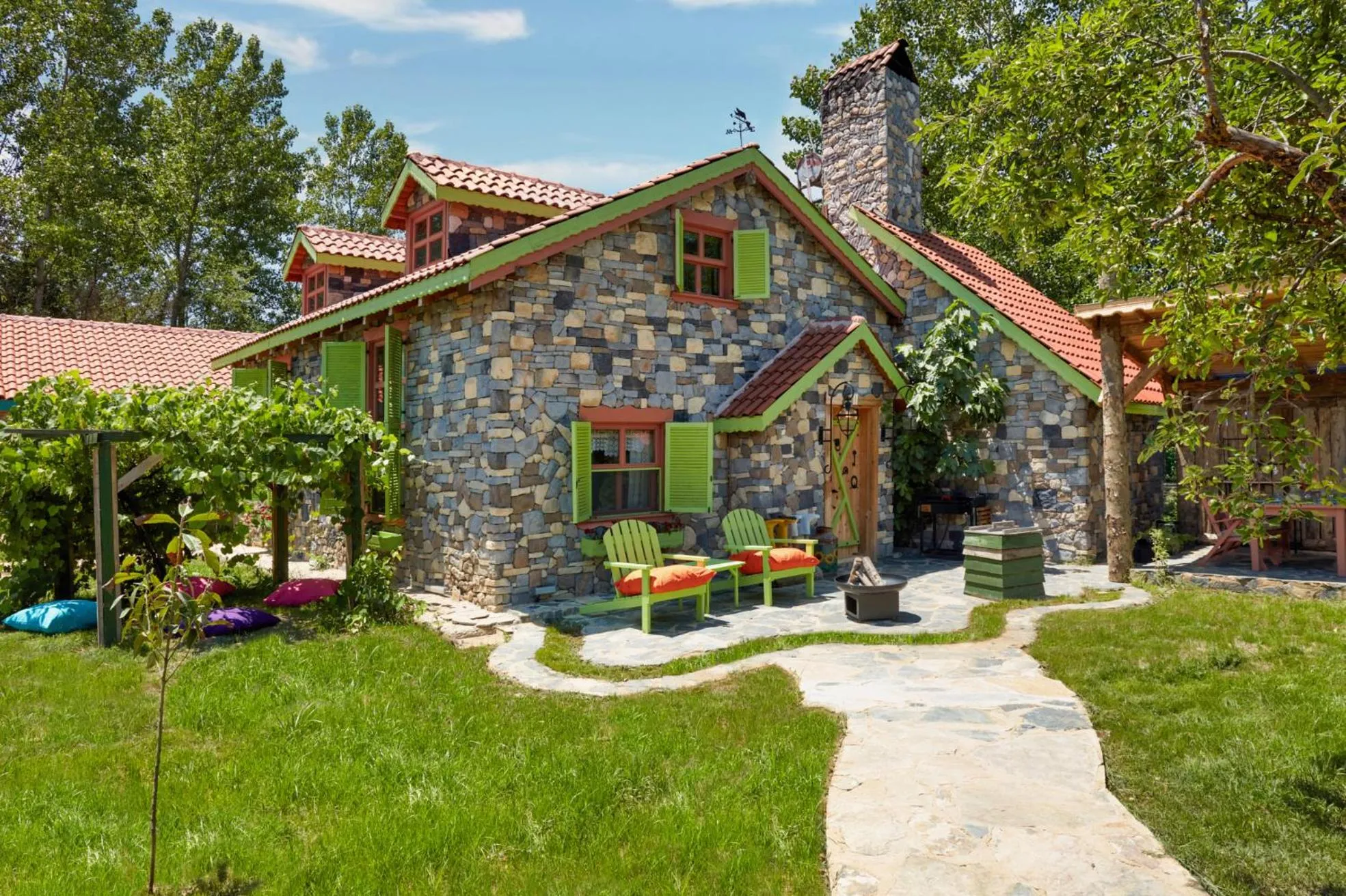 Property building in Dachas Cove Hotel